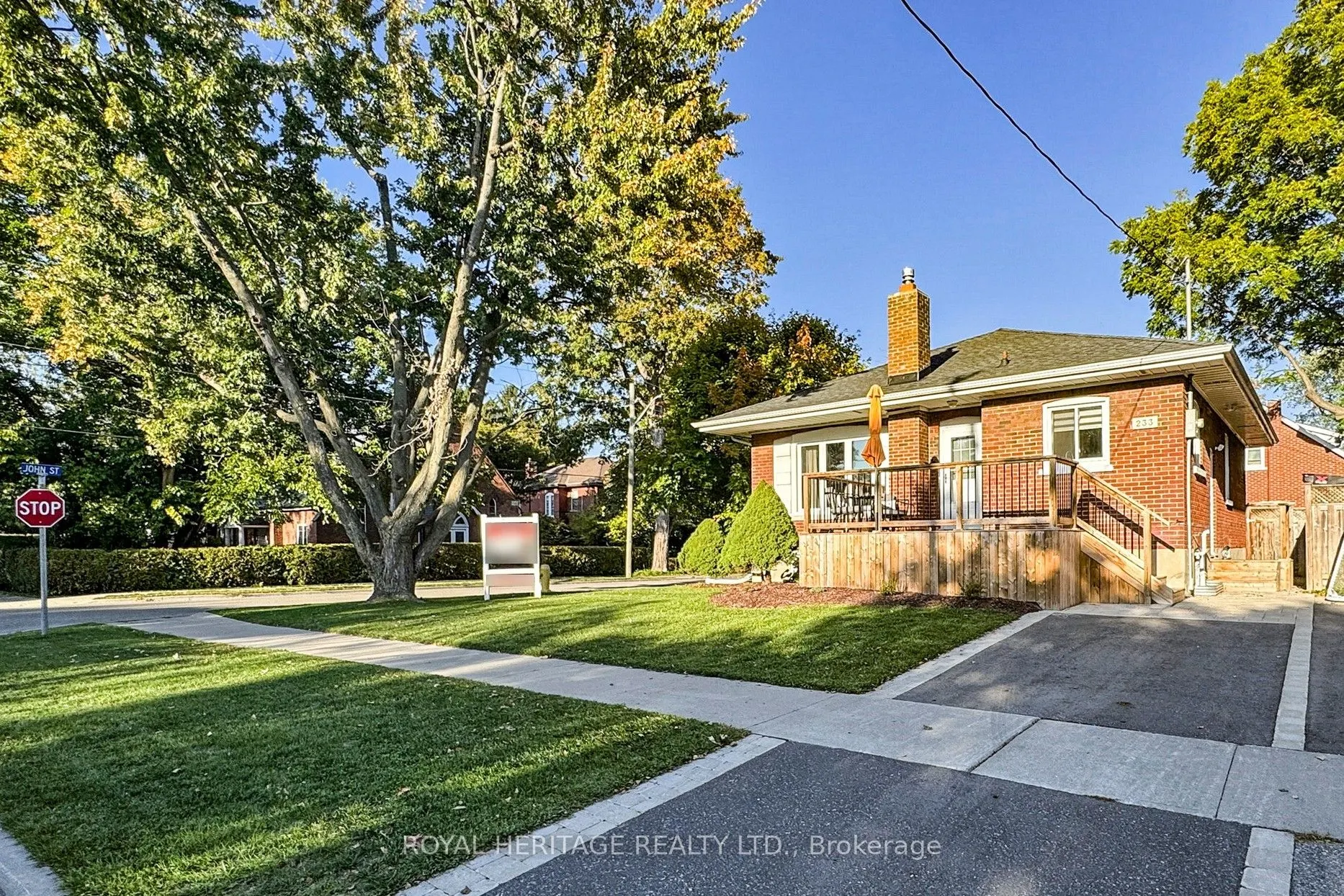 233 Palace Street