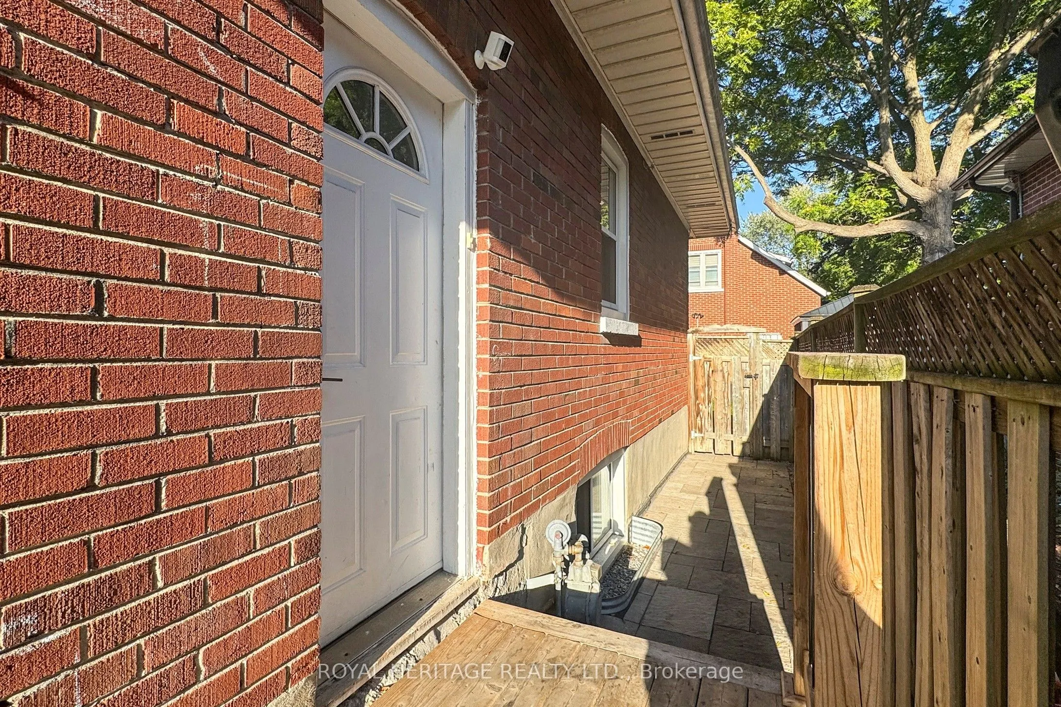 233 Palace Street