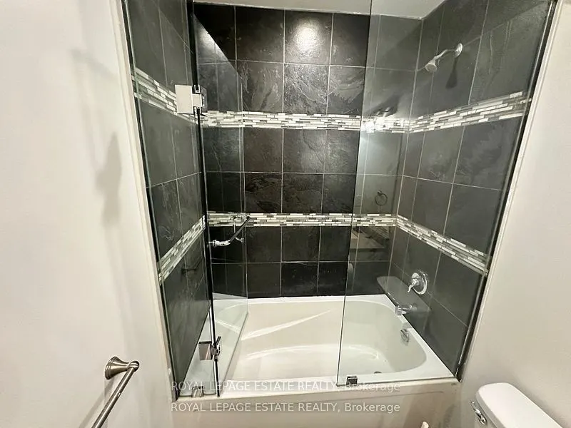 2248 Queen Street E, #2