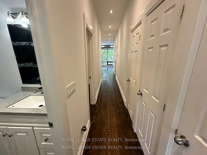 2248 Queen Street E, #2