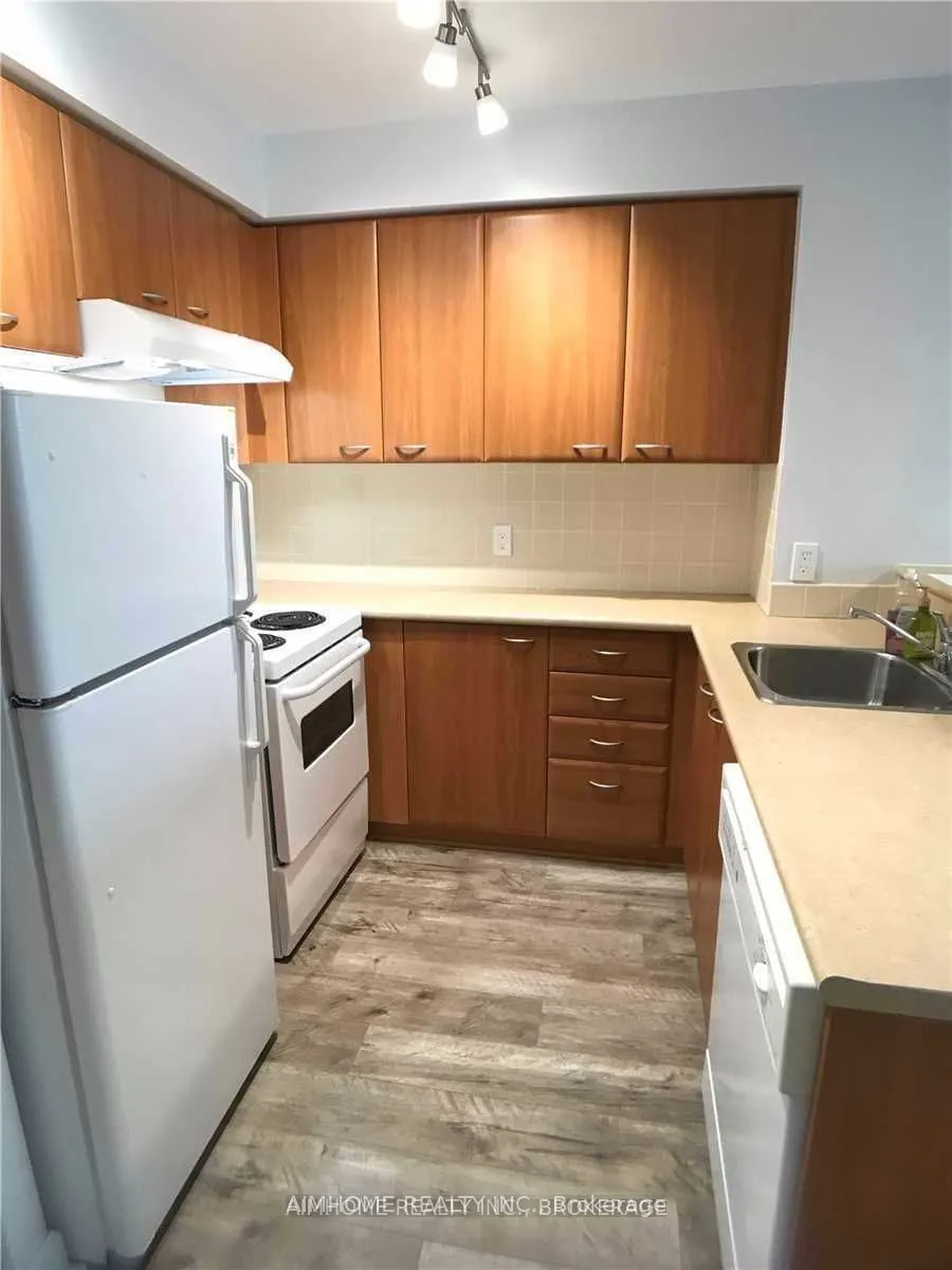 36 Lee Centre Drive, #1101