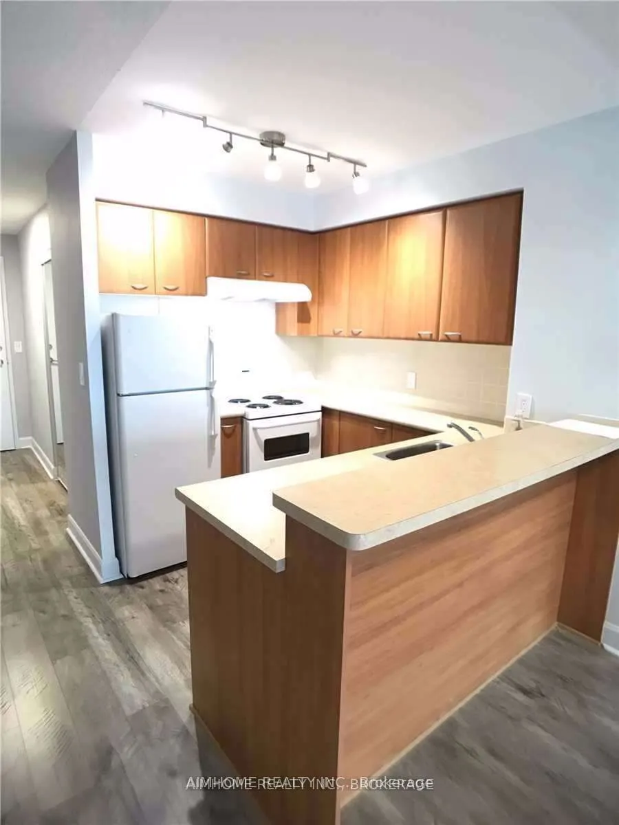 36 Lee Centre Drive, #1101