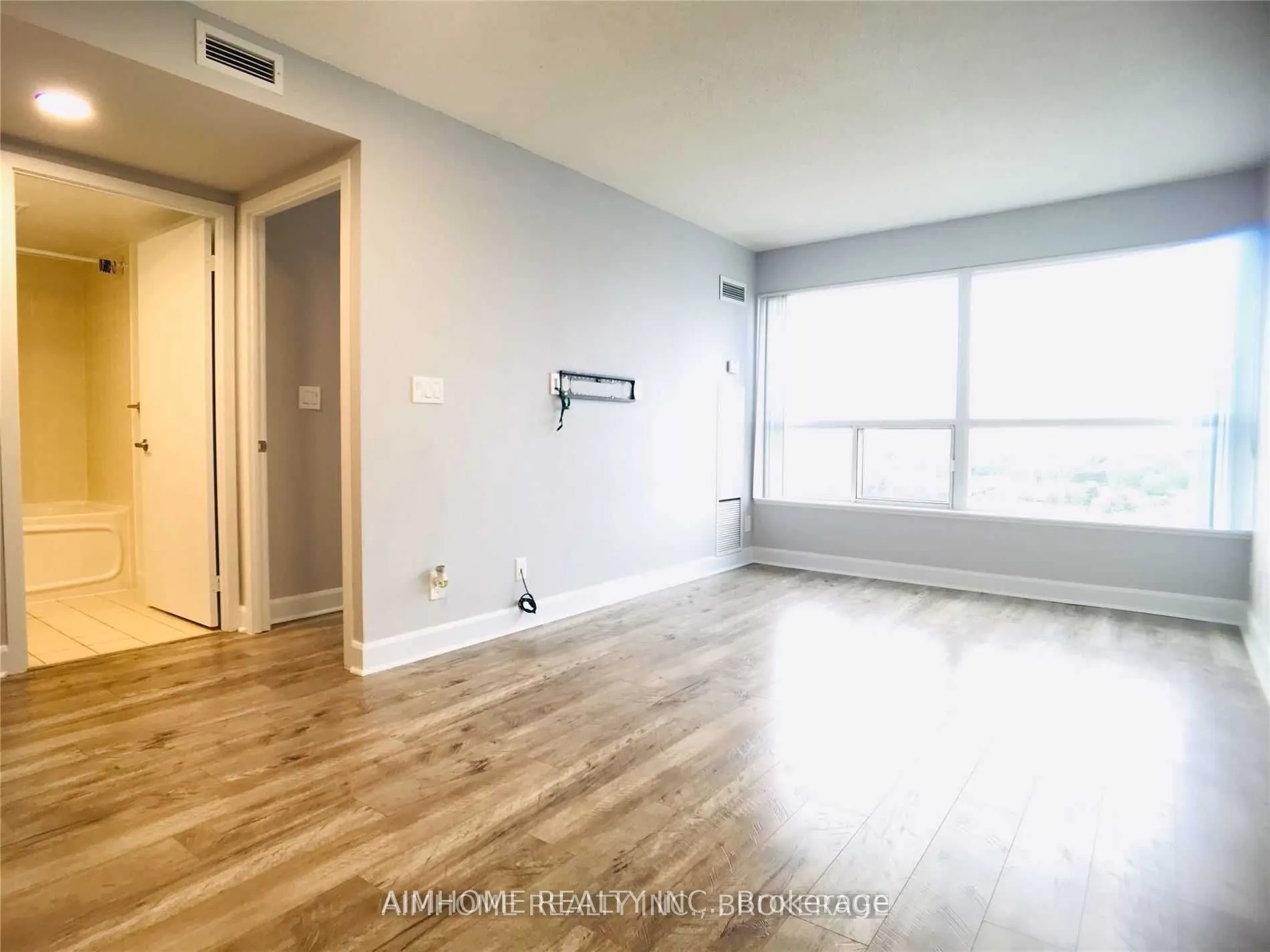 36 Lee Centre Drive, #1101