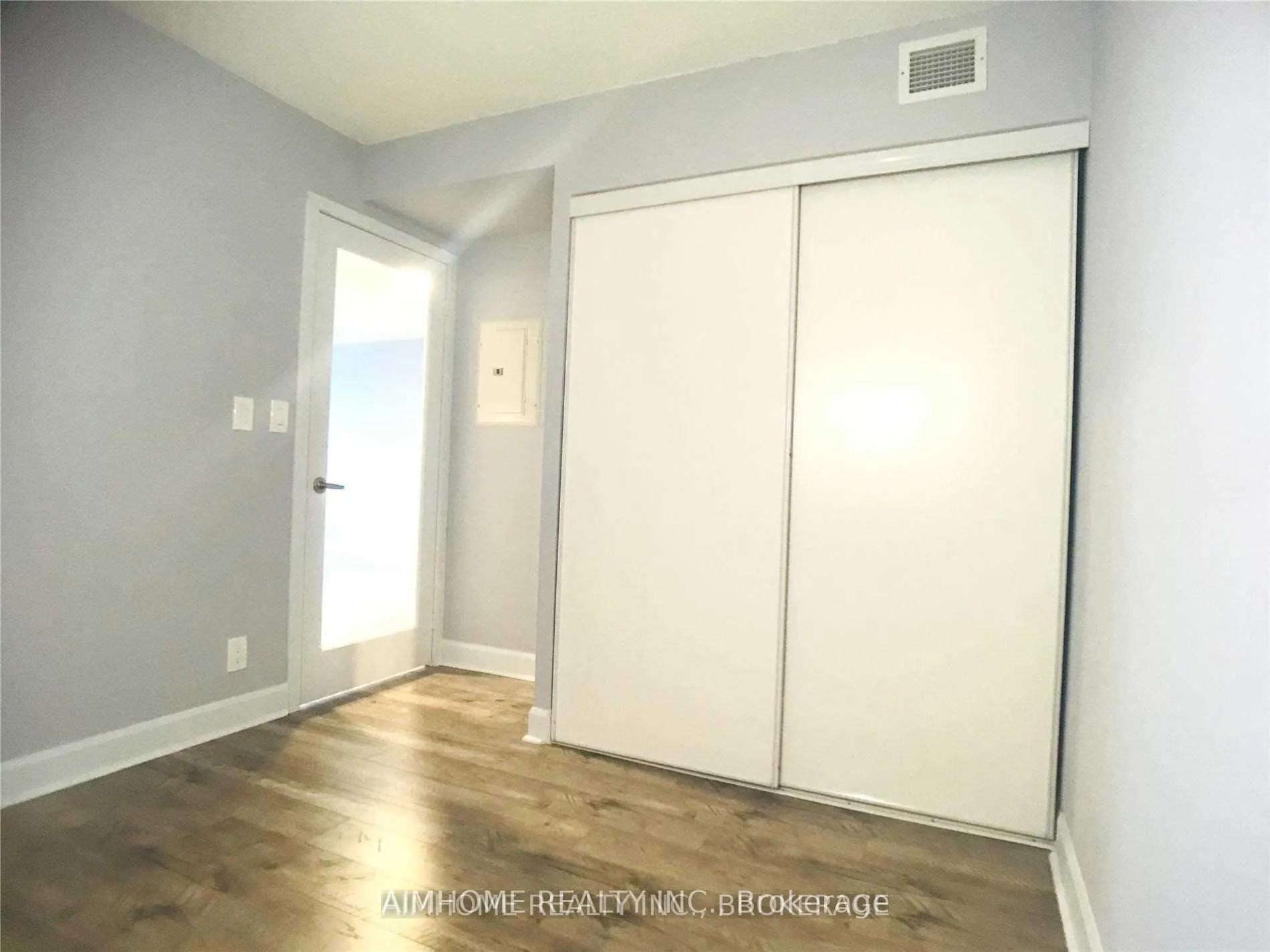 36 Lee Centre Drive, #1101