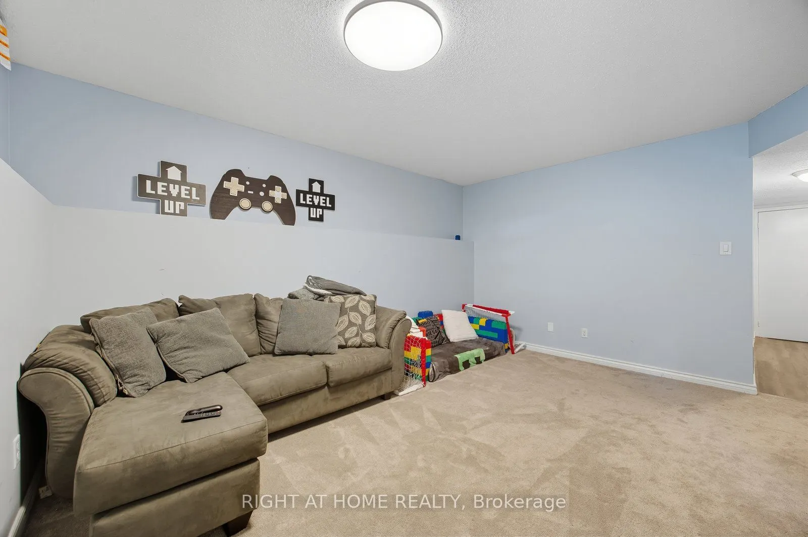 15 Glanville Crescent