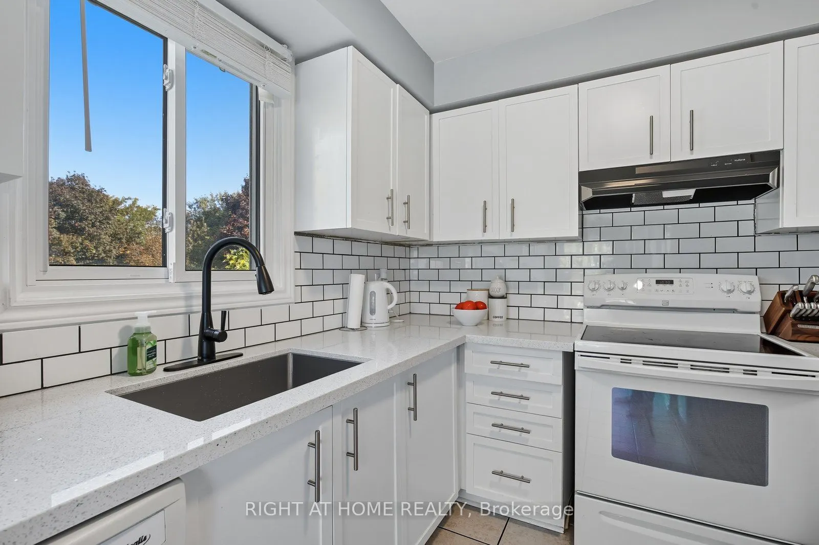 15 Glanville Crescent