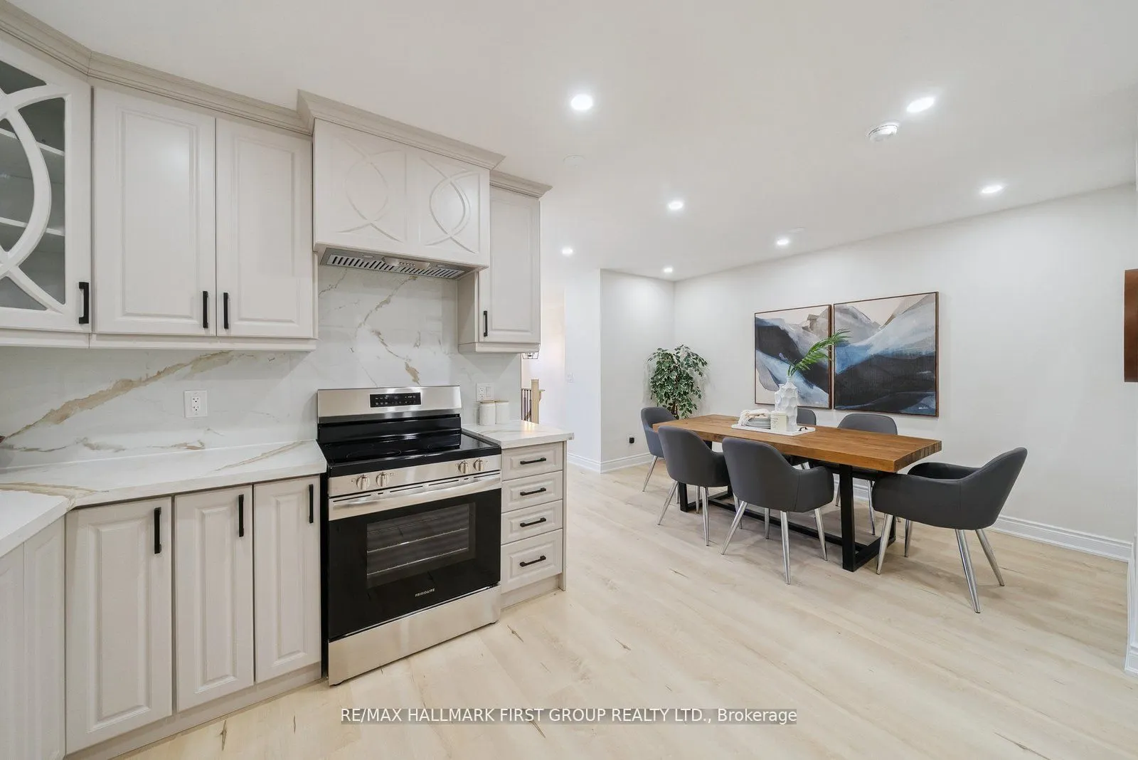 1400 The Esplanade Road N, #806