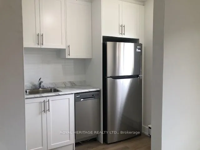 945 Simcoe Street N, #103