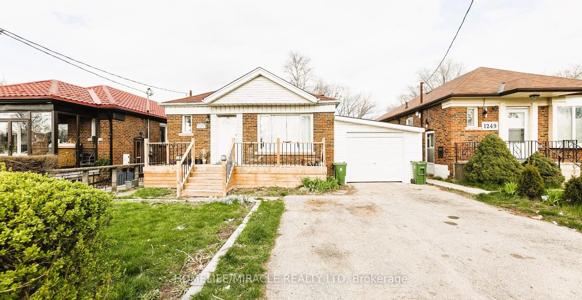 1251 Warden Avenue, #Main