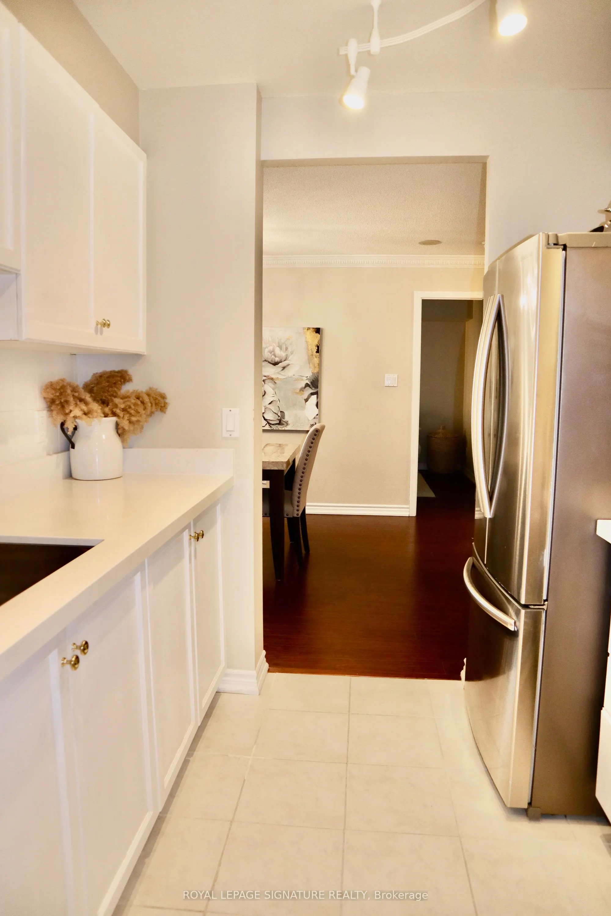 1883 McNicoll Avenue, #801