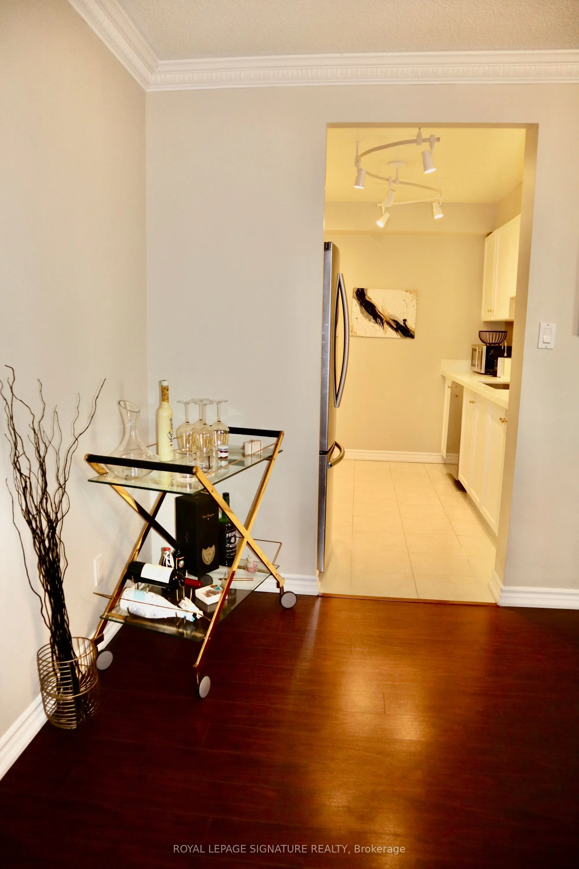 1883 McNicoll Avenue, #801