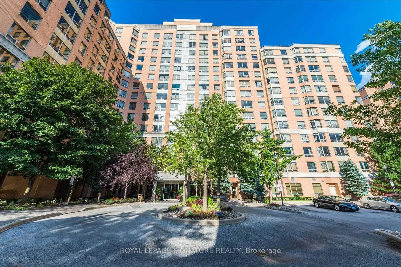 1883 McNicoll Avenue, #801