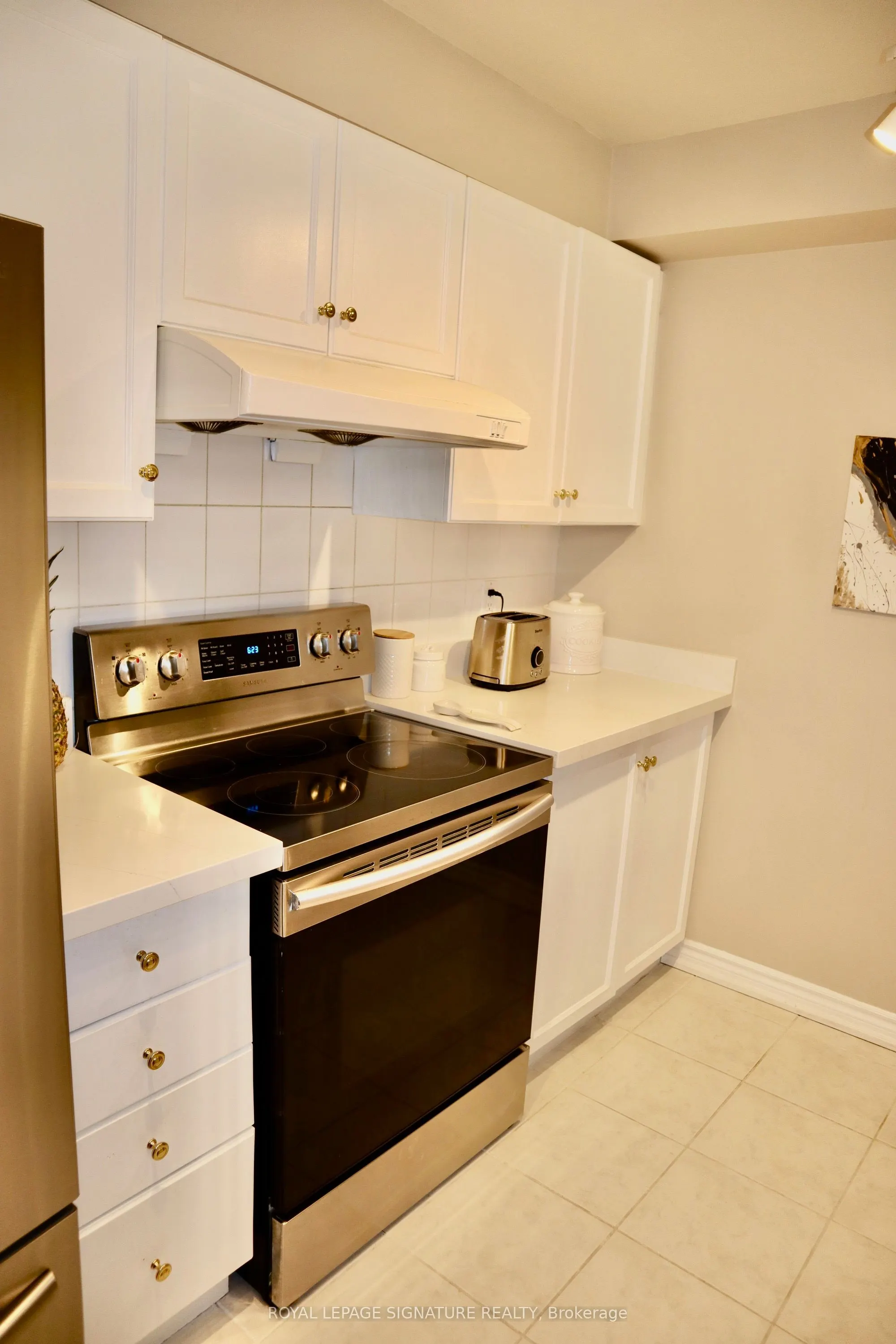 1883 McNicoll Avenue, #801