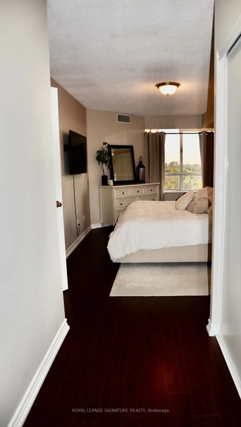 1883 McNicoll Avenue, #801