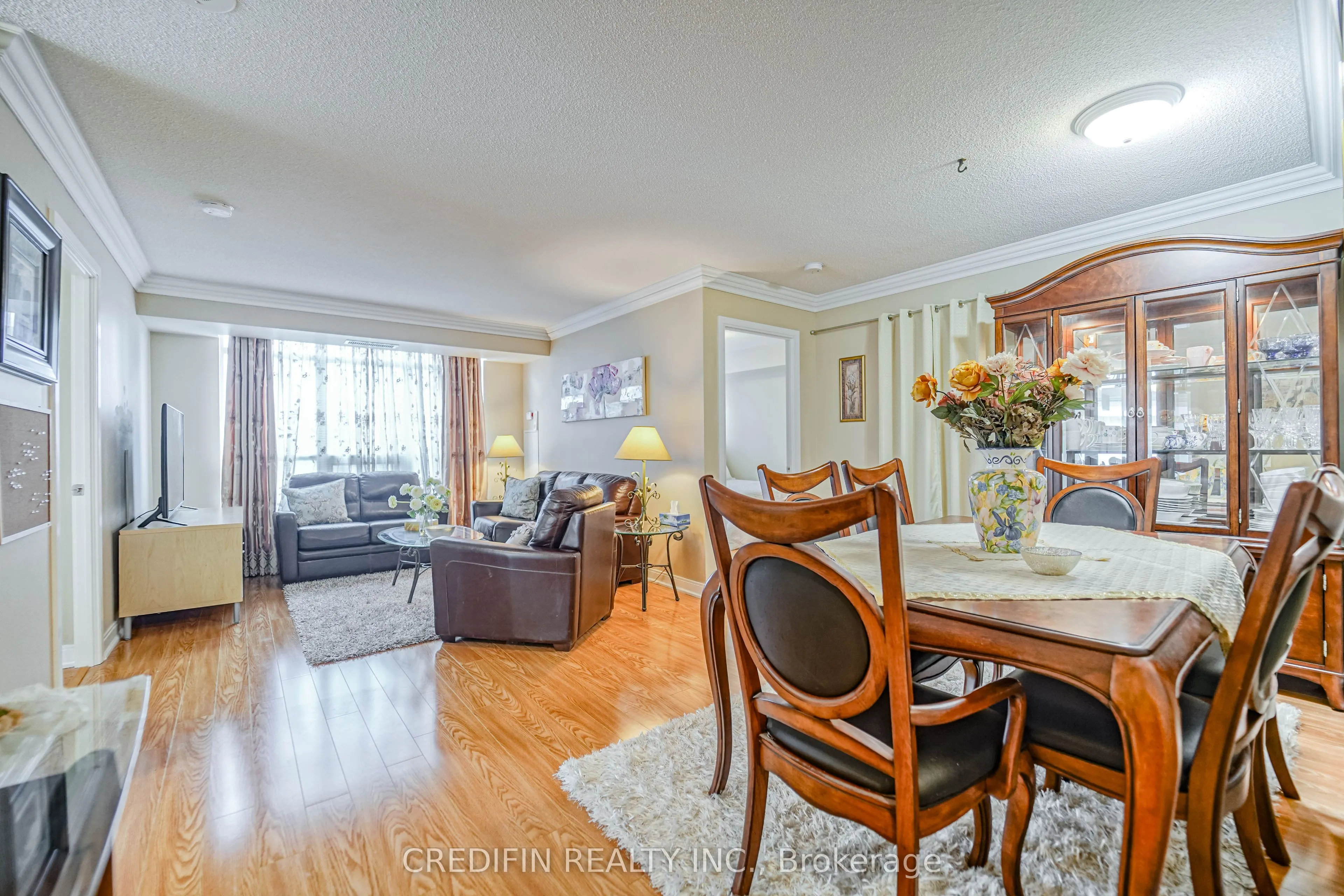 238 Bonis Avenue, #1118