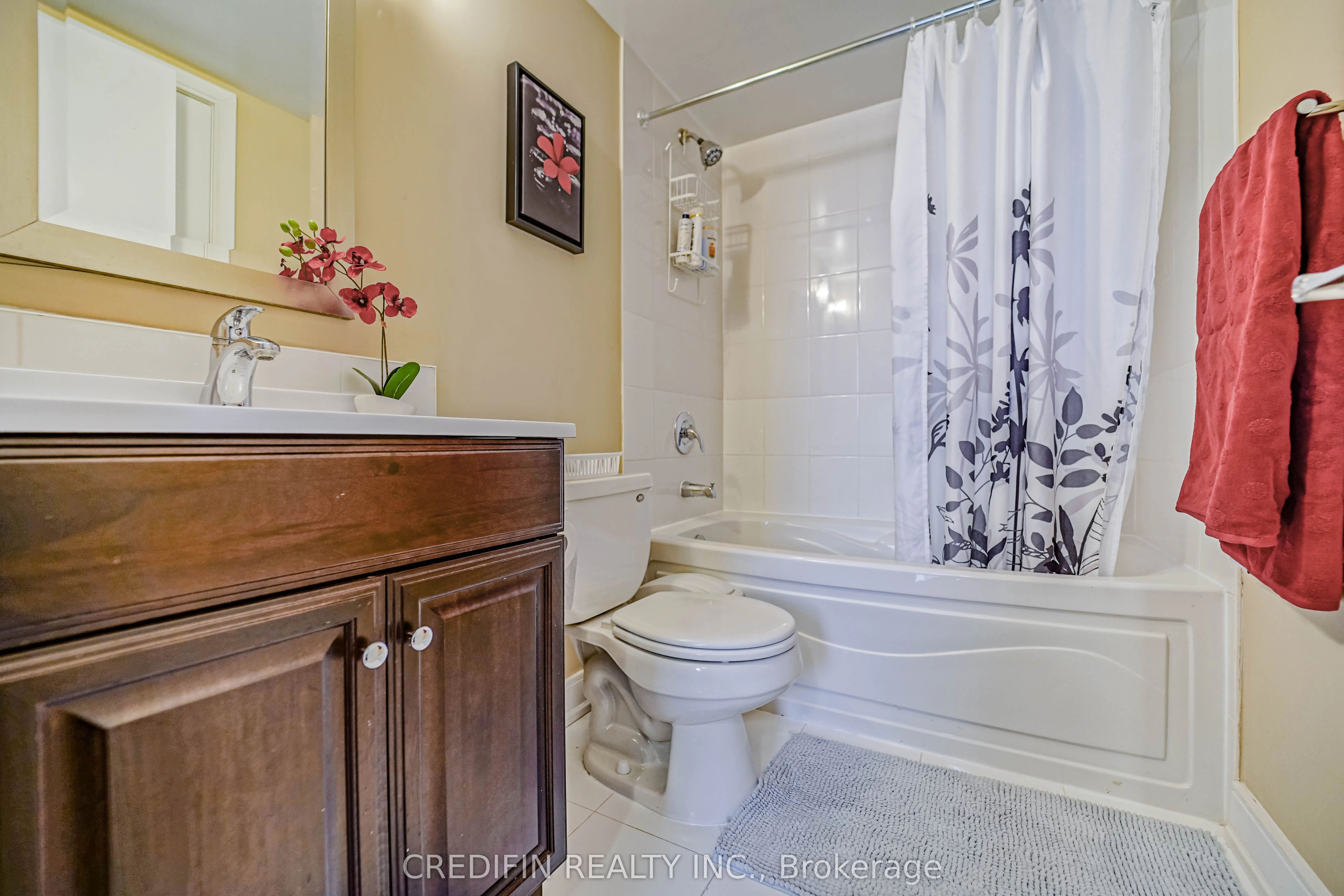 238 Bonis Avenue, #1118