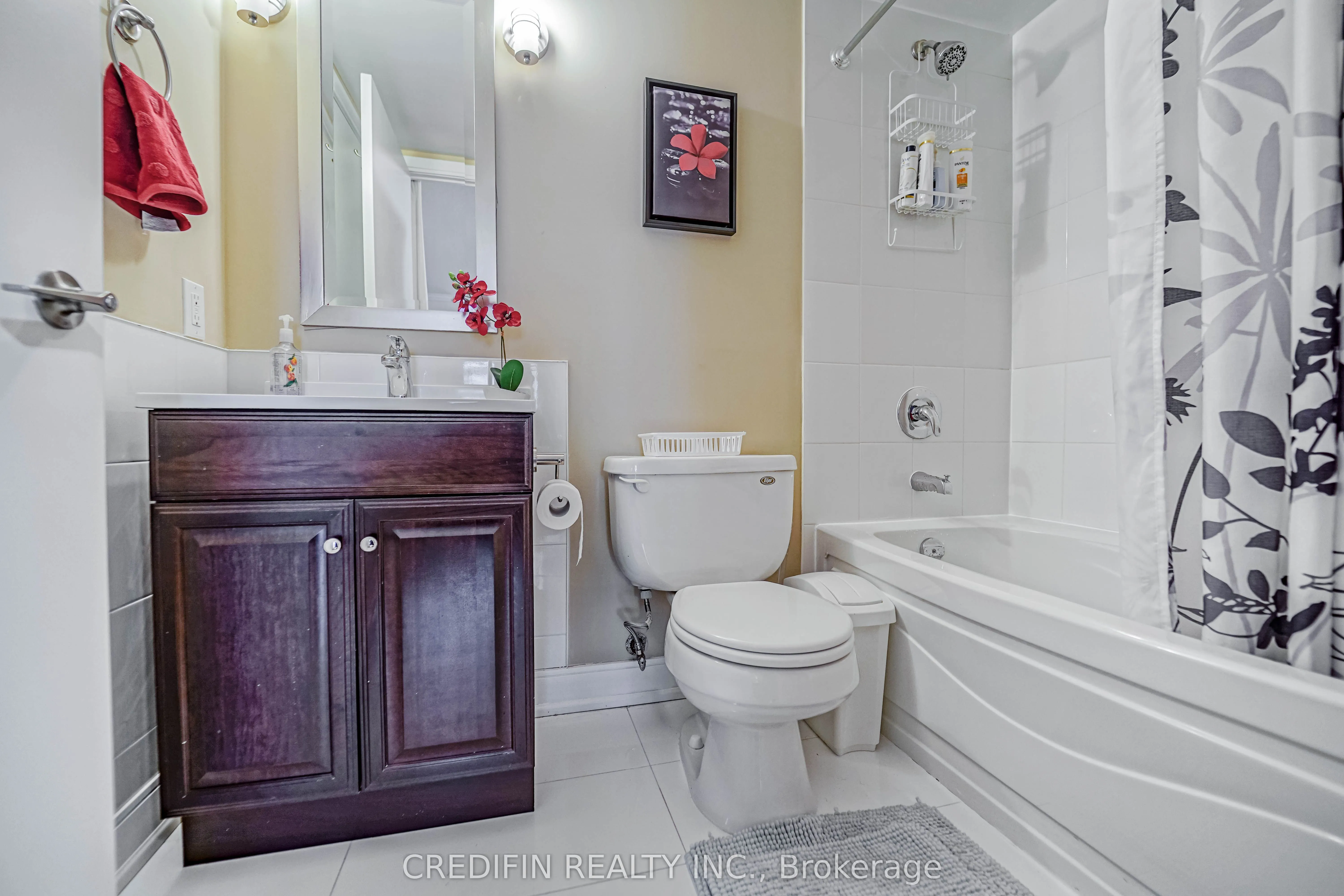 238 Bonis Avenue, #1118