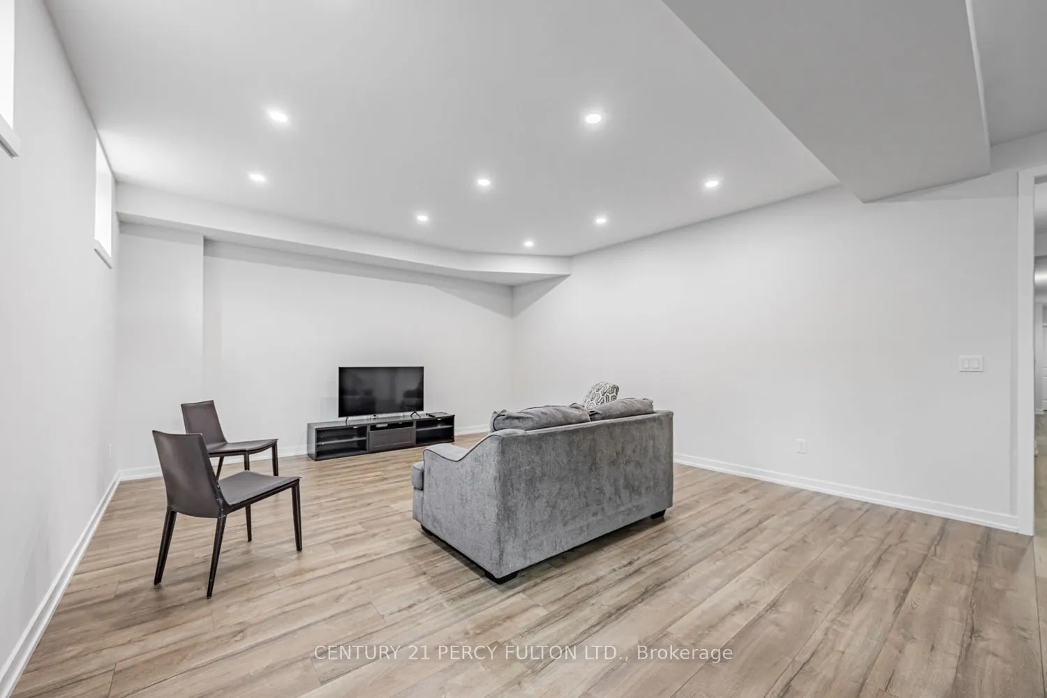 400 Finch Avenue, #17