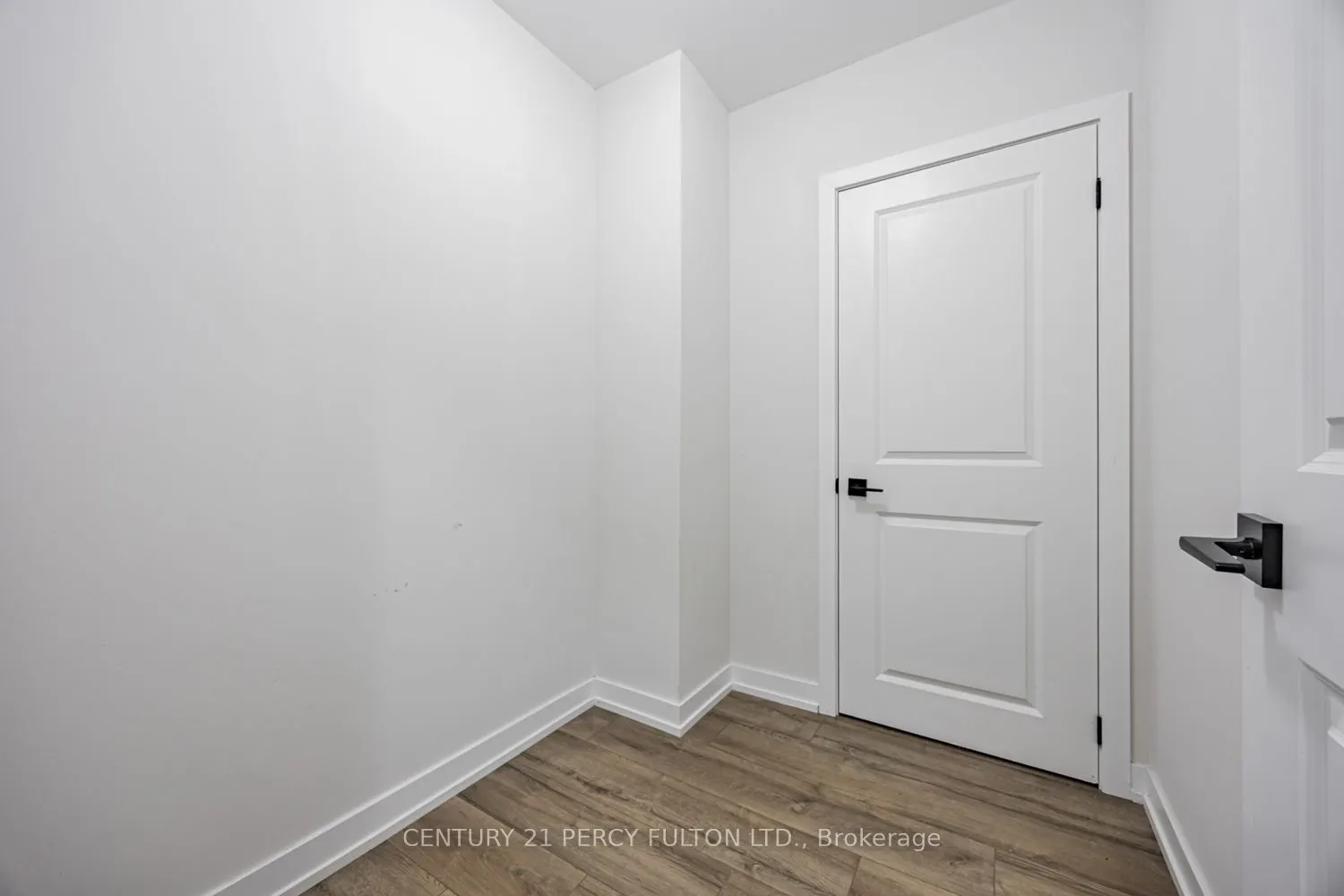 400 Finch Avenue, #17