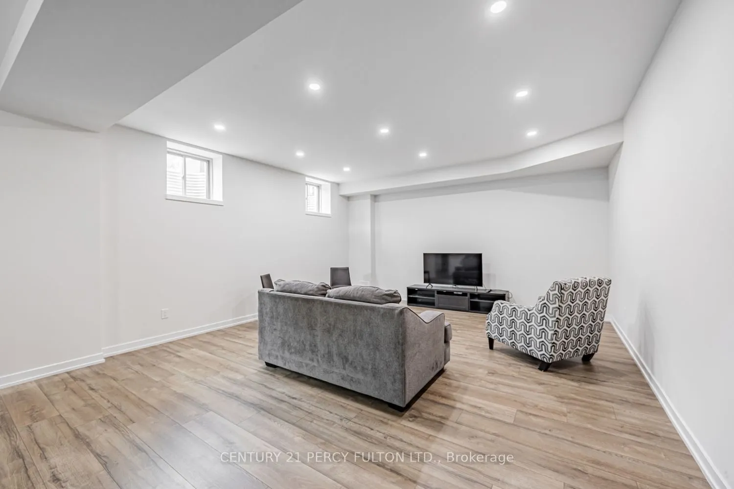 400 Finch Avenue, #17