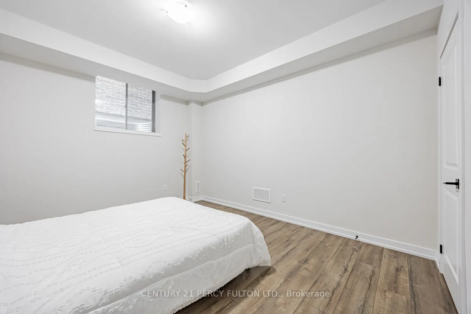 400 Finch Avenue, #17