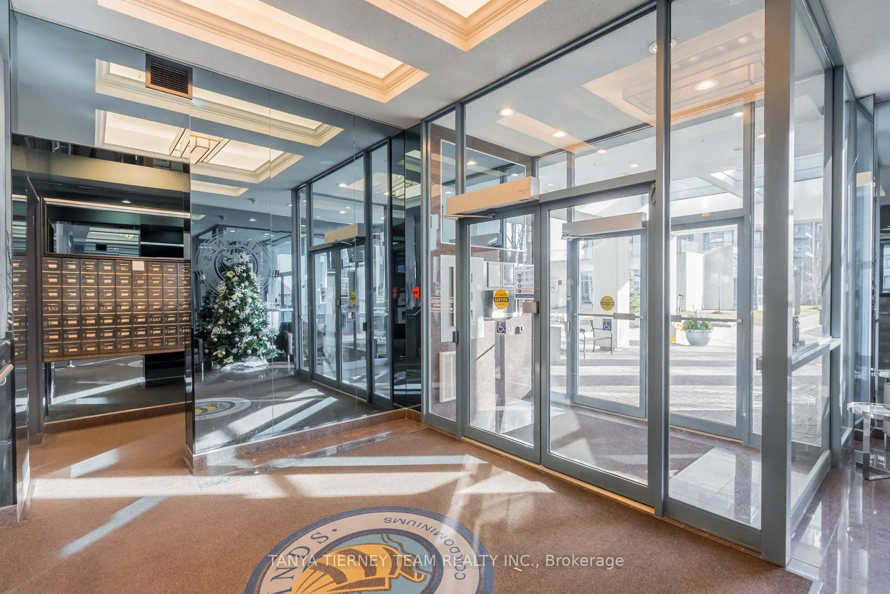 360 Watson Street, #805