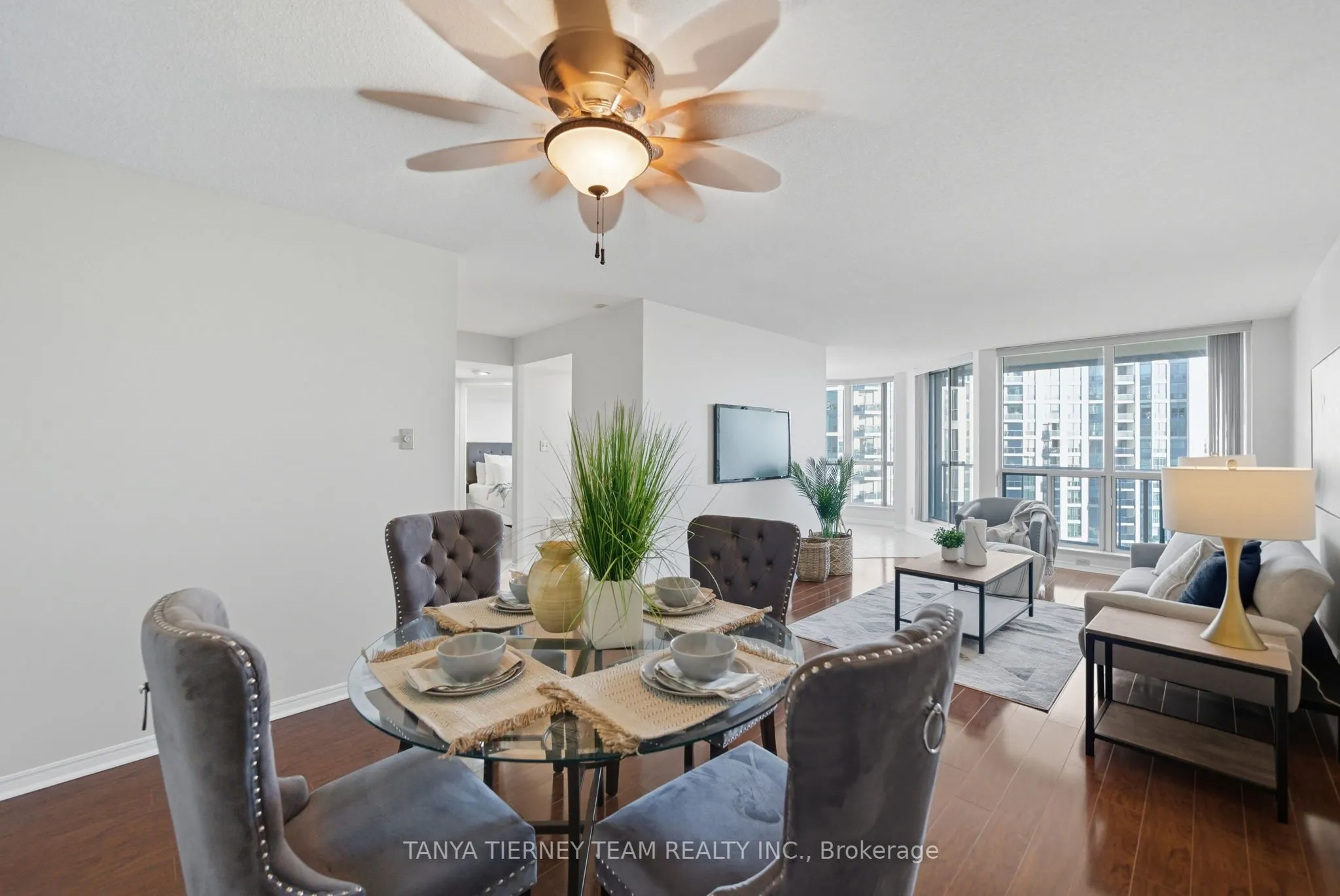 360 Watson Street, #805