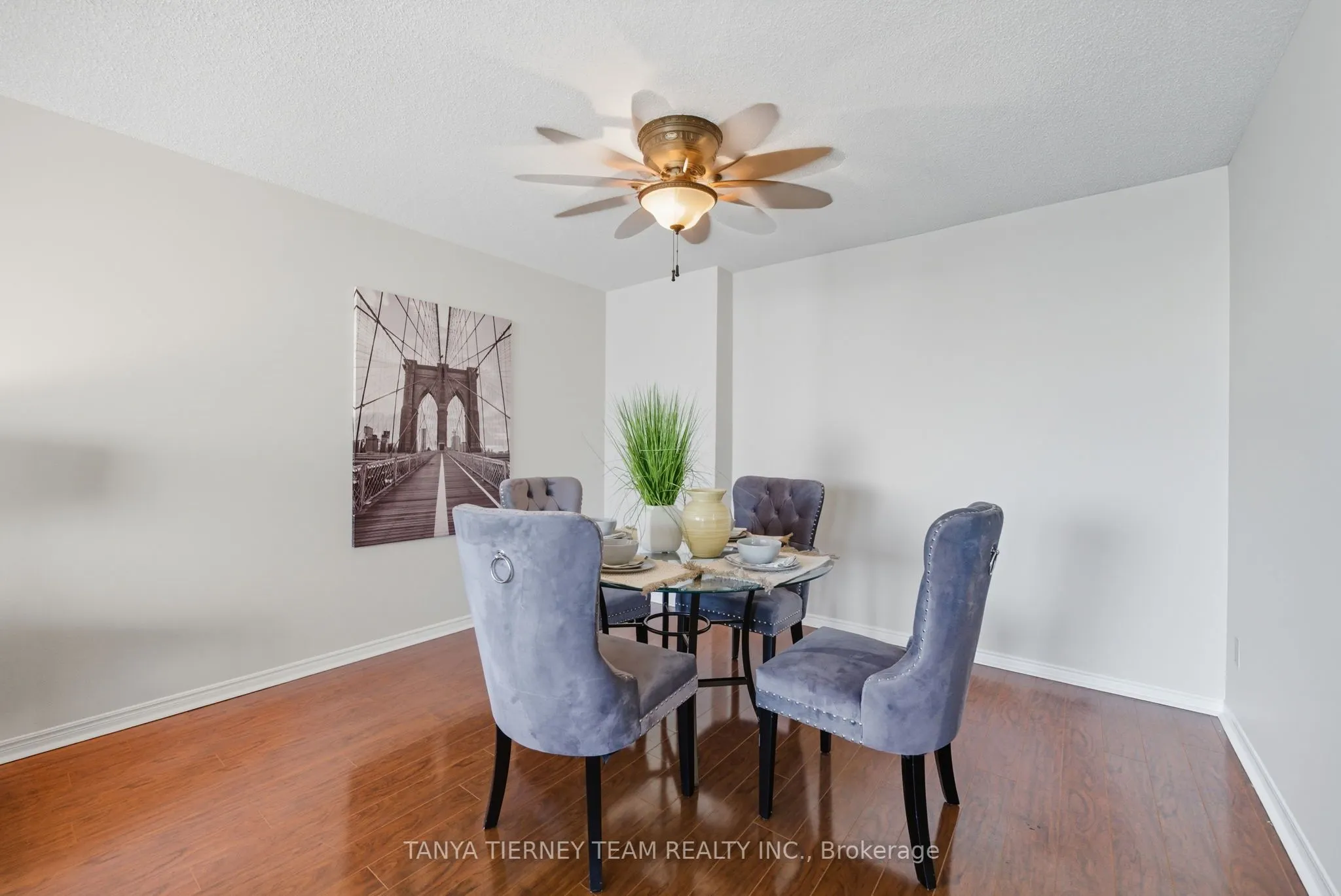 360 Watson Street, #805