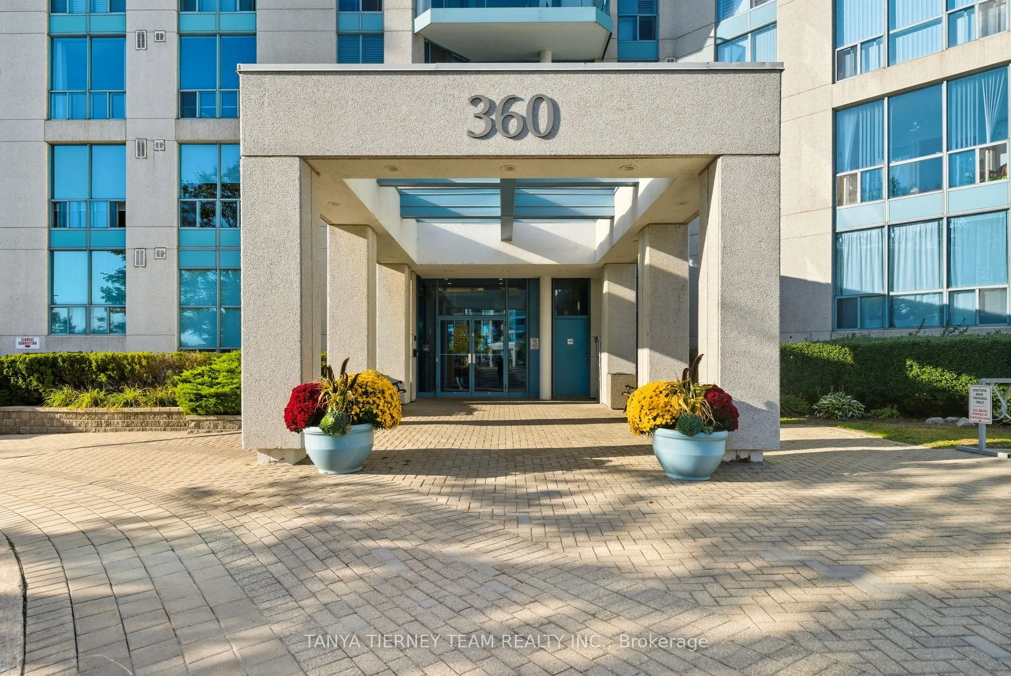 360 Watson Street, #805