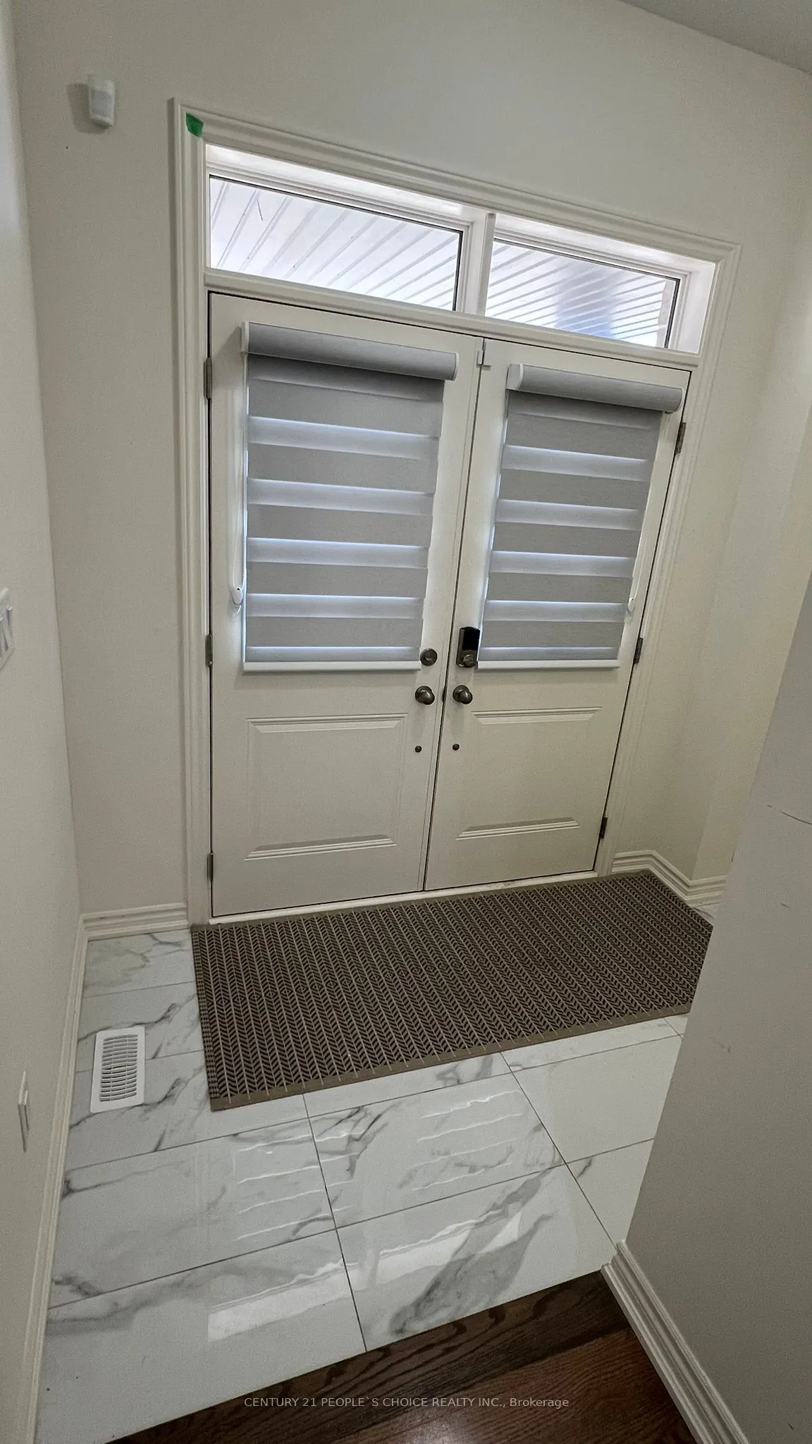 2120 Coppermine Street