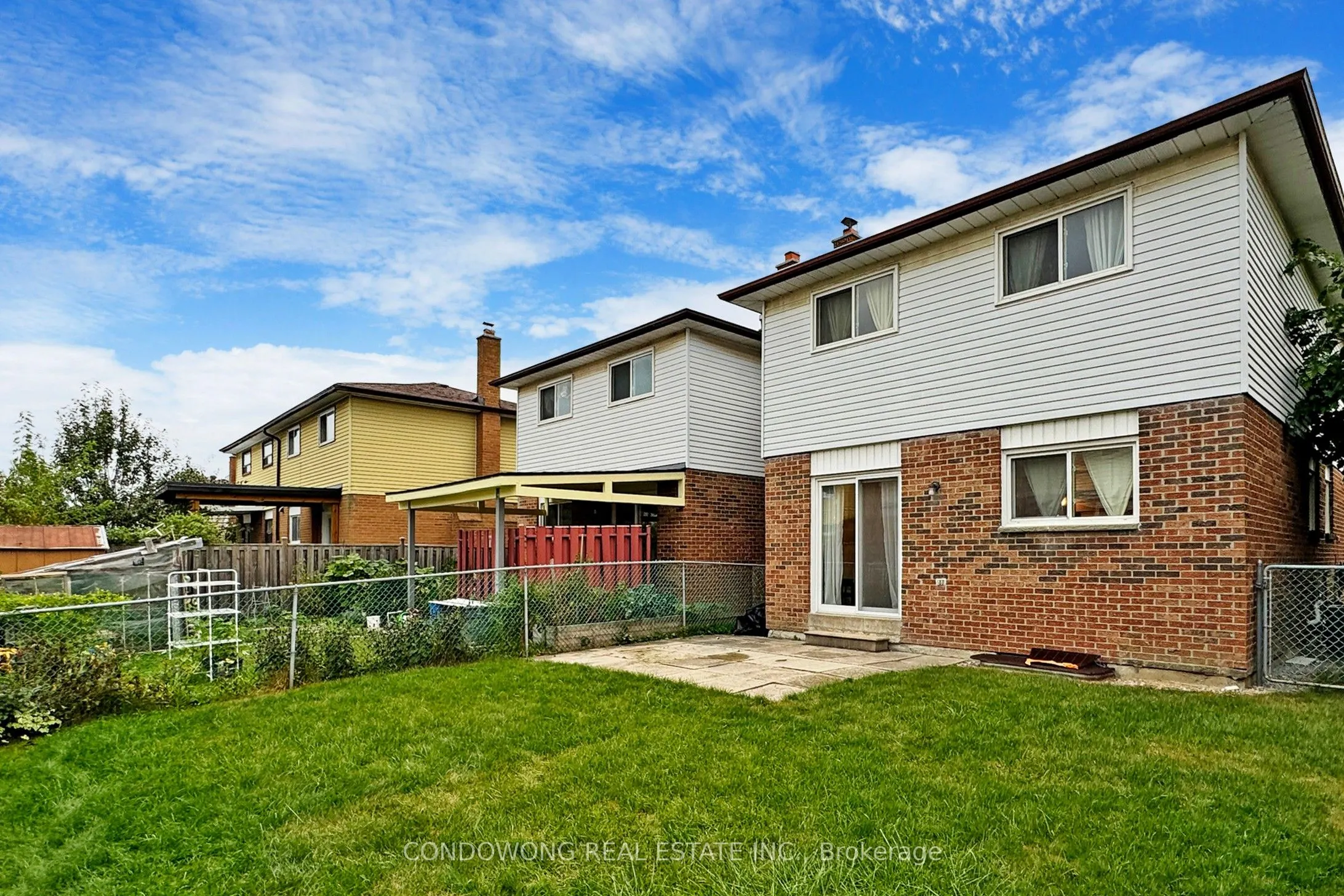 63 Revlis Crescent