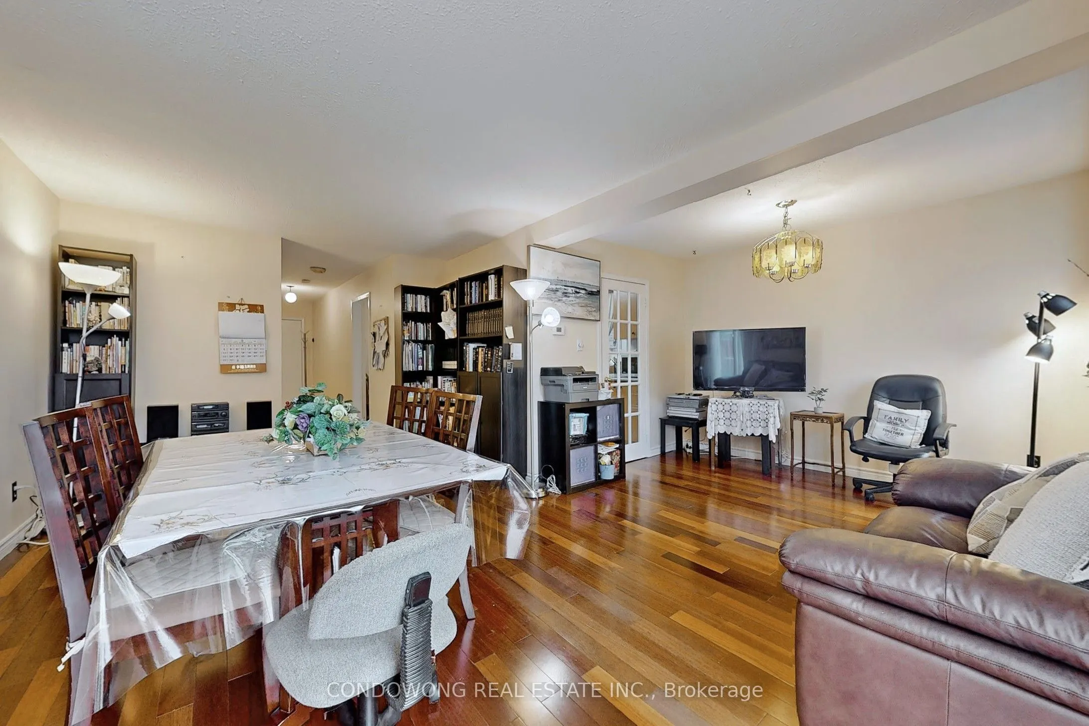 63 Revlis Crescent
