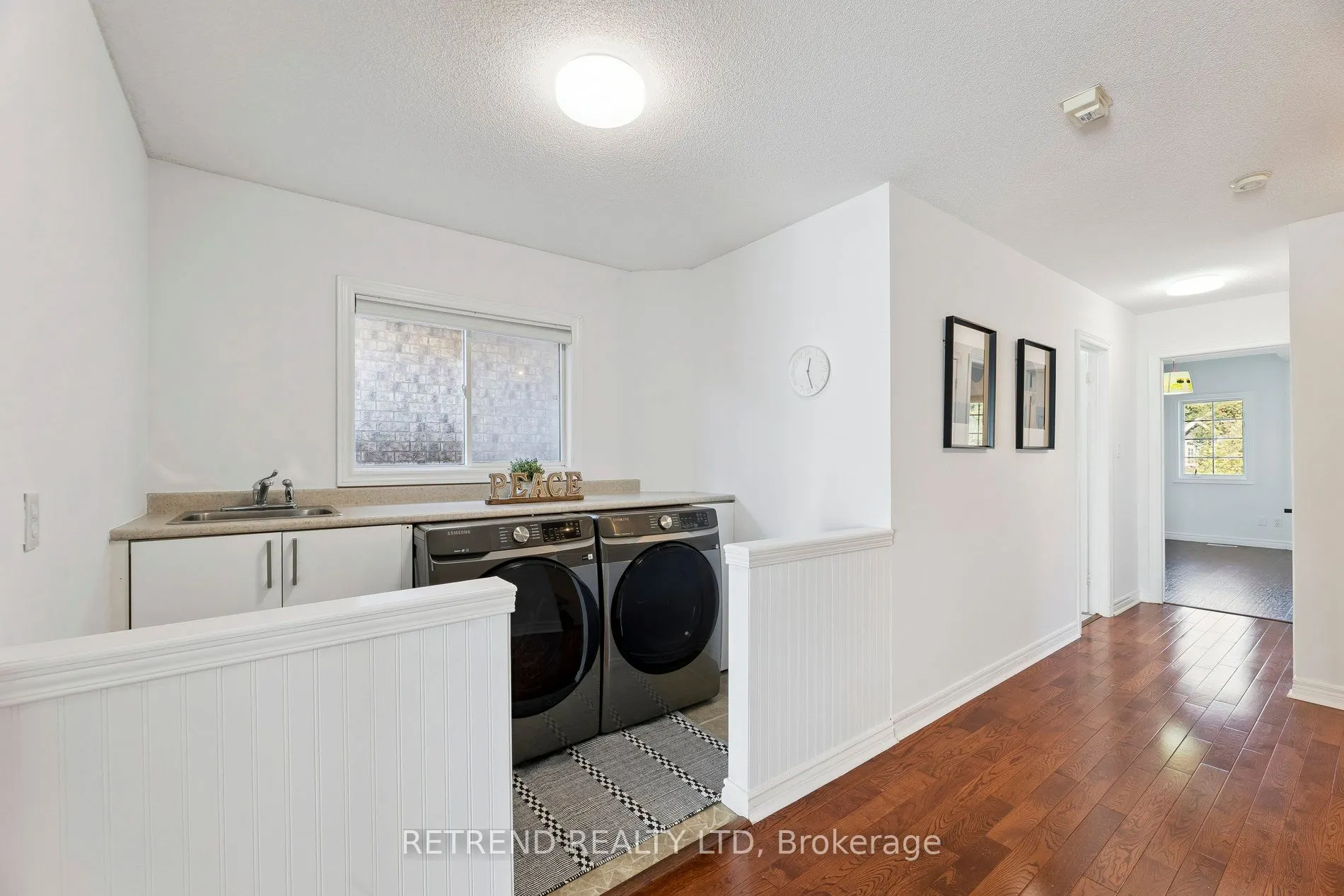 721 Swan Place