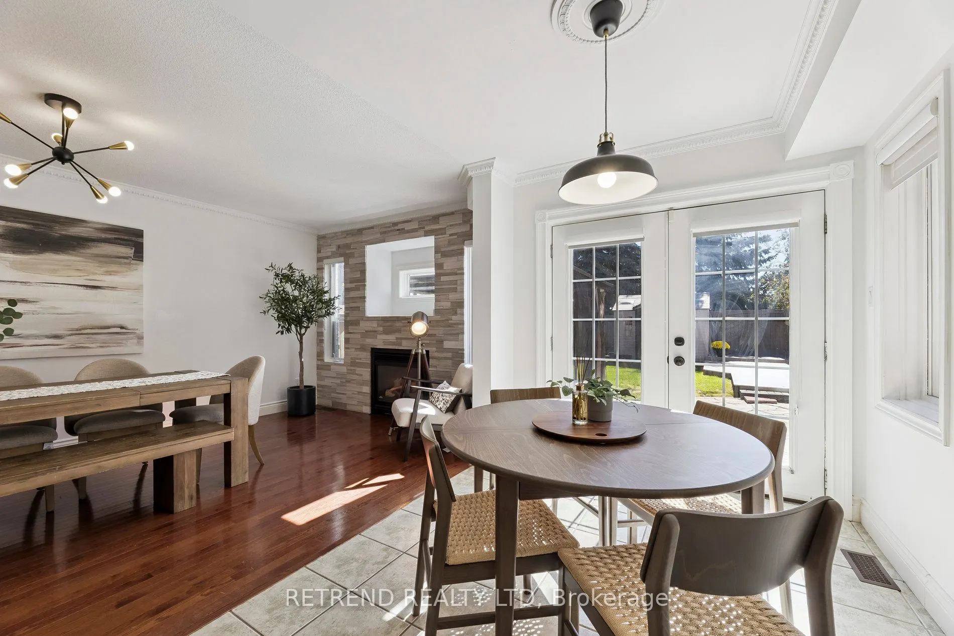 721 Swan Place
