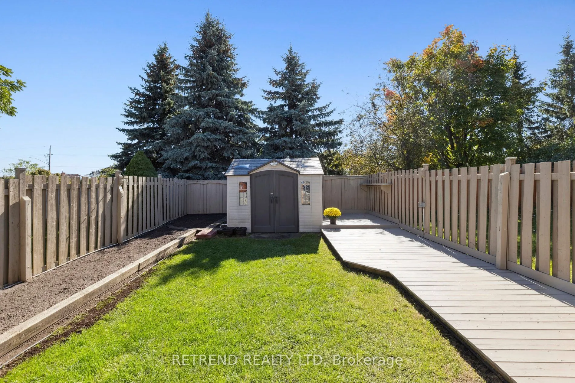 721 Swan Place