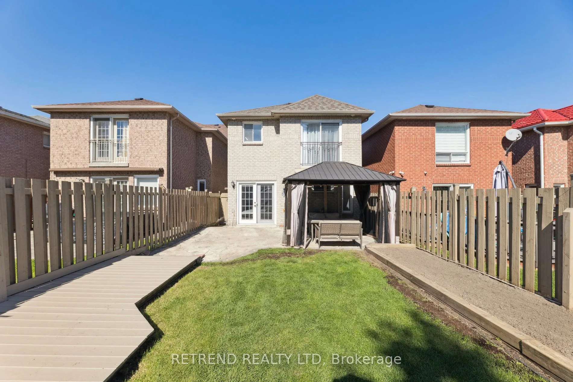 721 Swan Place