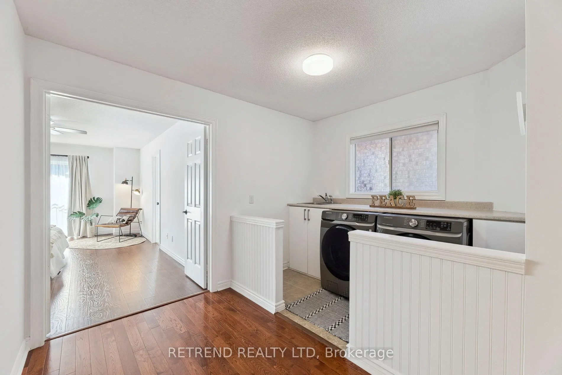 721 Swan Place