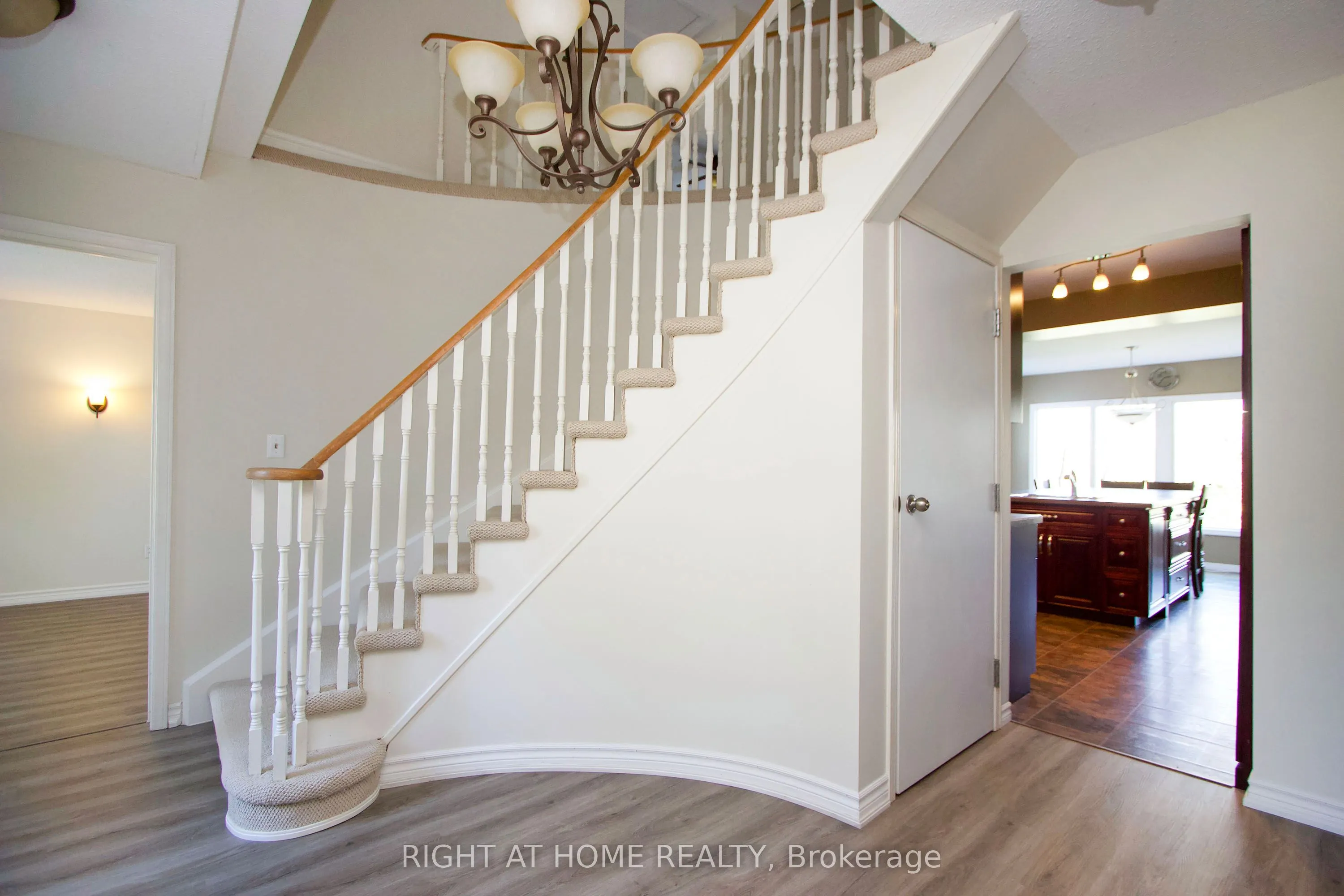 102 Hialeah Crescent