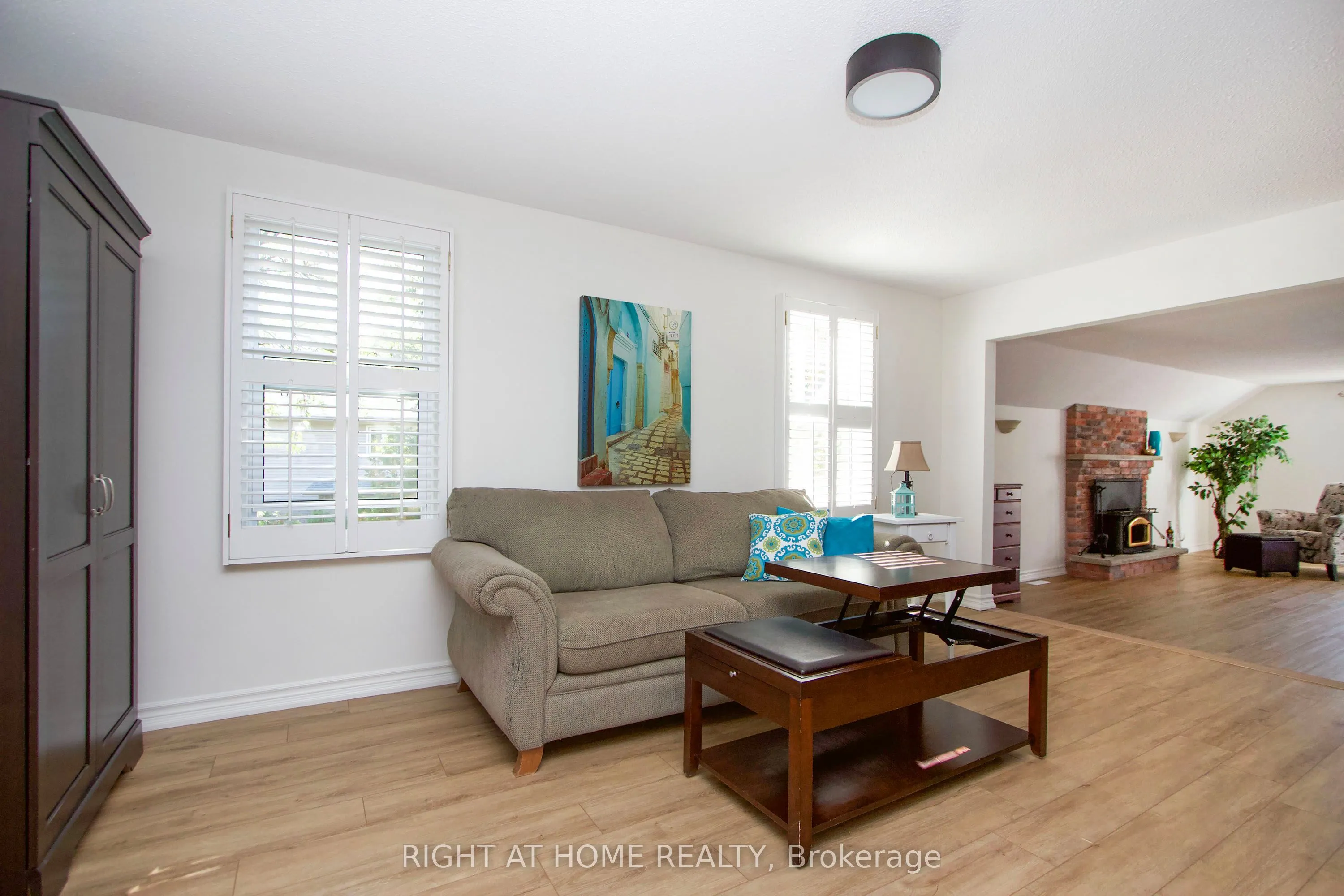 102 Hialeah Crescent