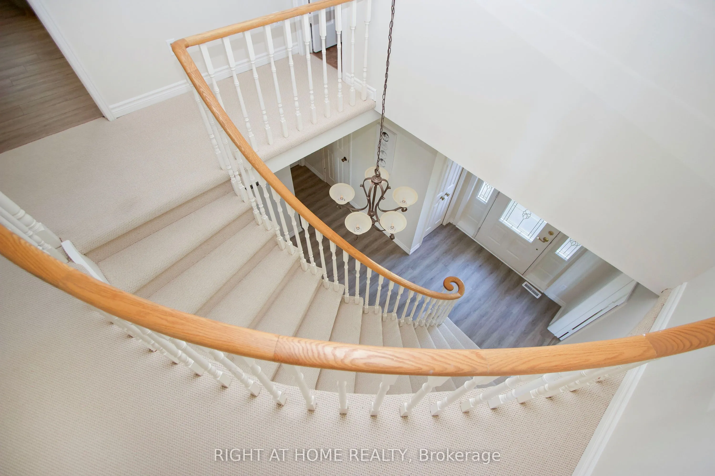 102 Hialeah Crescent