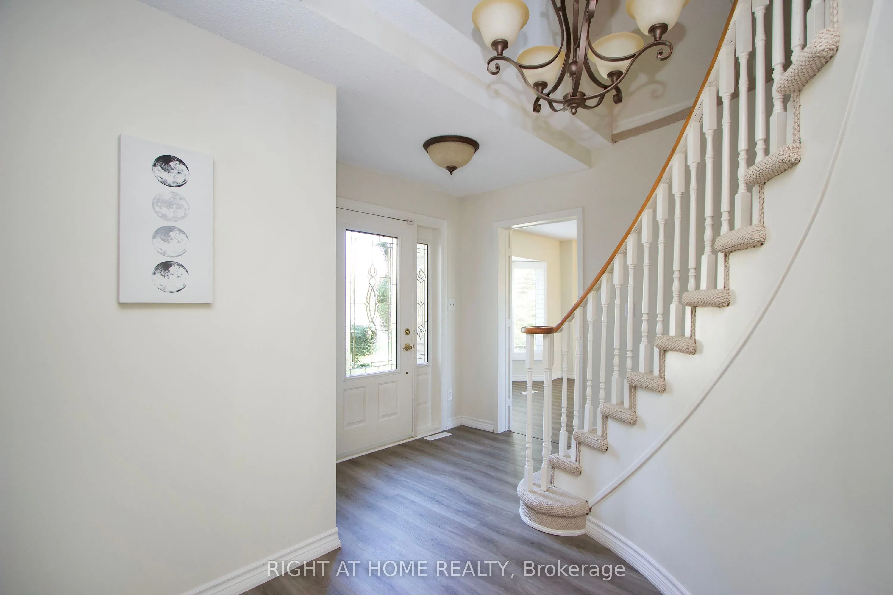102 Hialeah Crescent