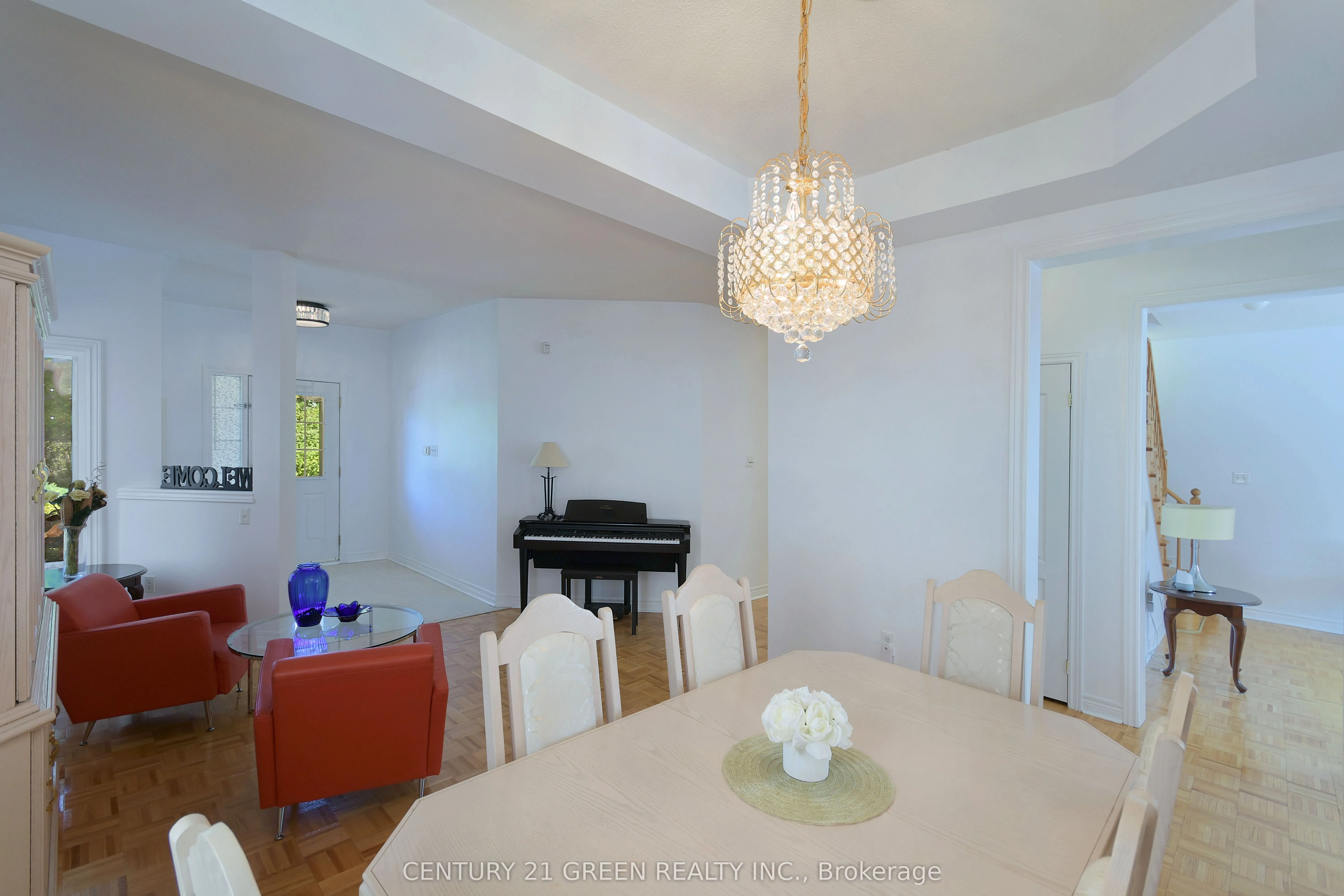 8 Lampman Drive