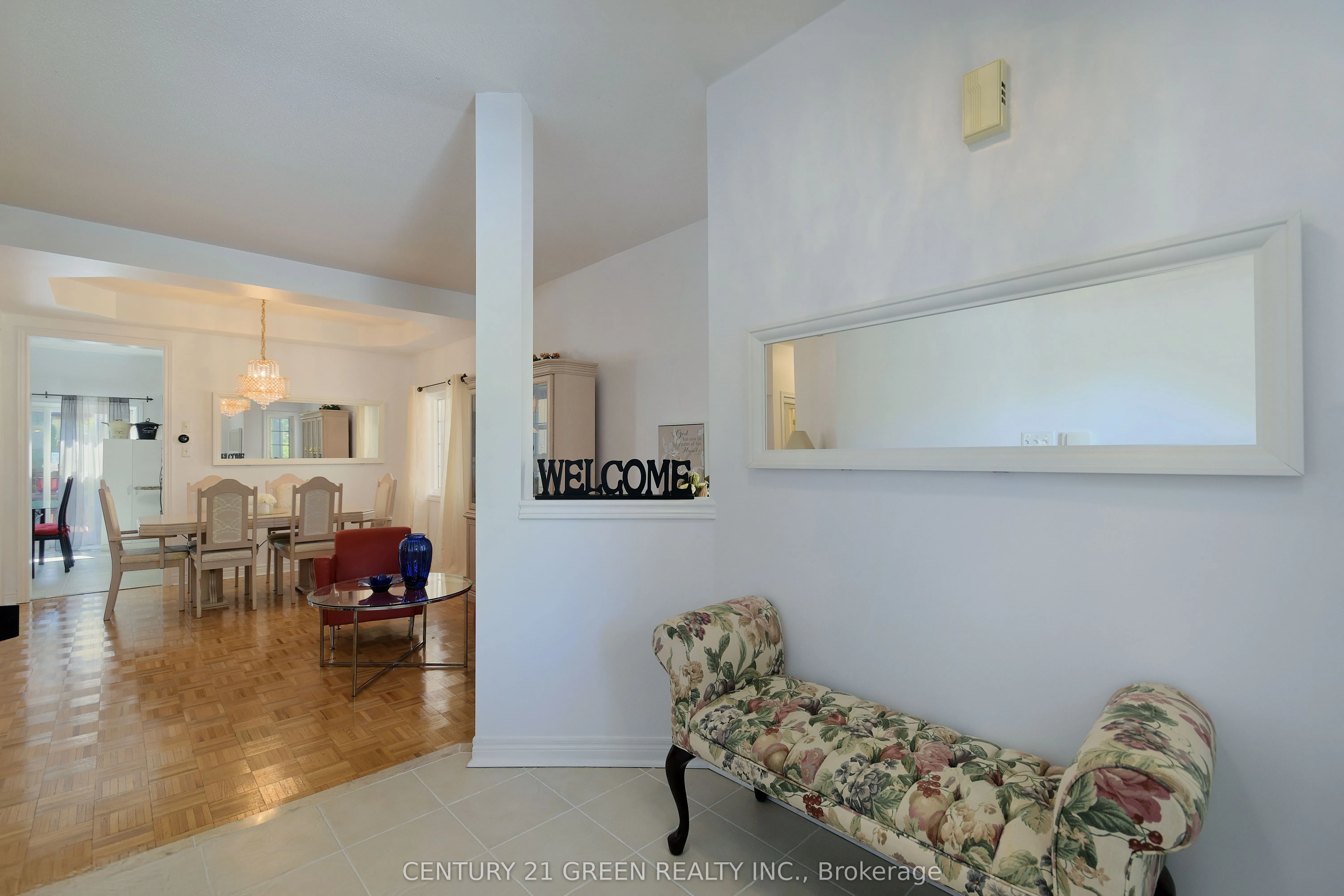 8 Lampman Drive
