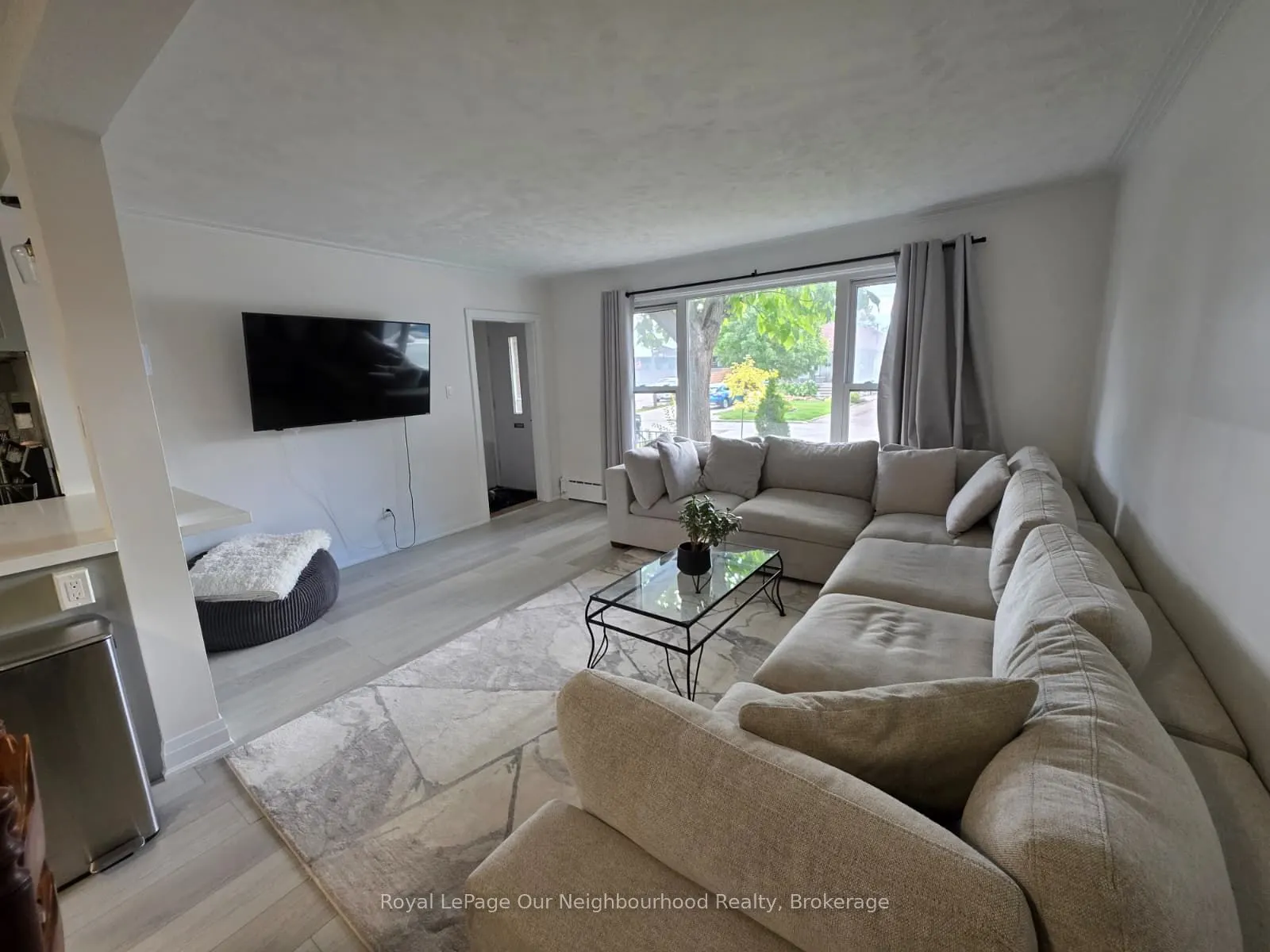 32 Marchington Circle, #Upper
