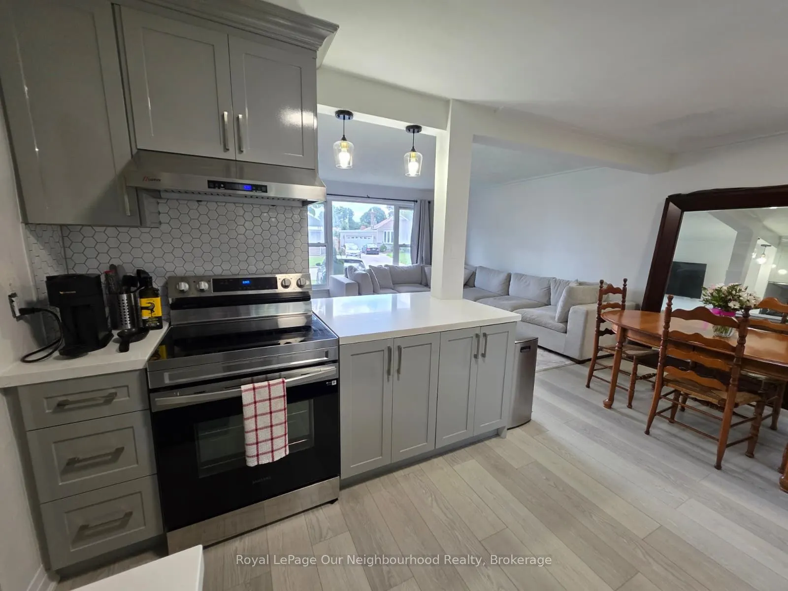 32 Marchington Circle, #Upper