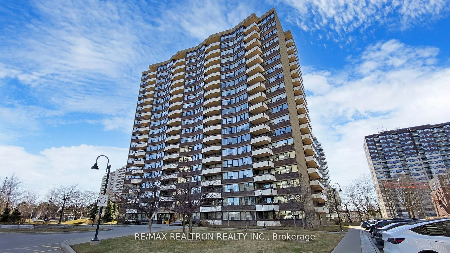 45 Huntingdale Boulevard, #1701