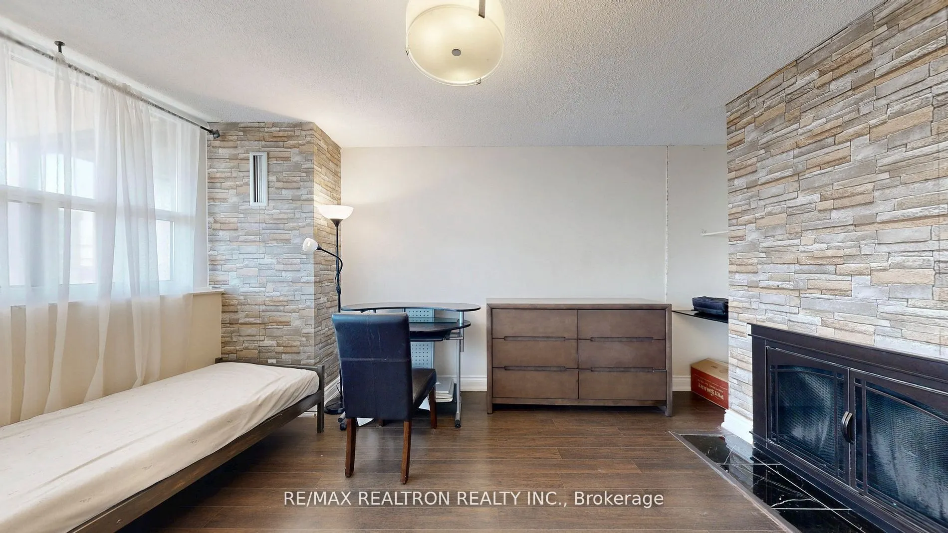 45 Huntingdale Boulevard, #1701