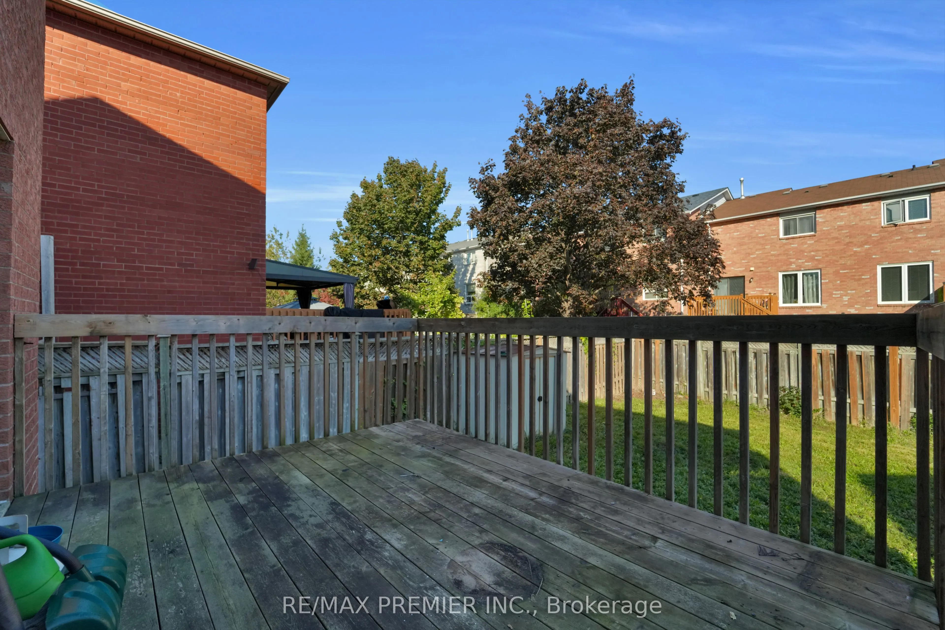 6 Hearne Crescent