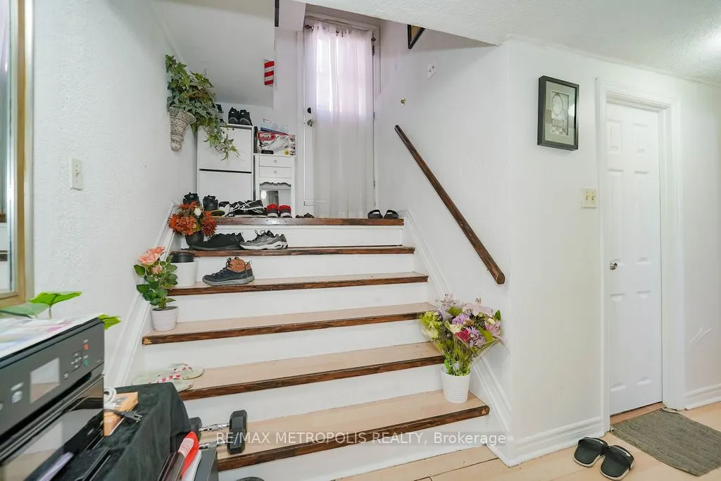 575 Bellamy Road N