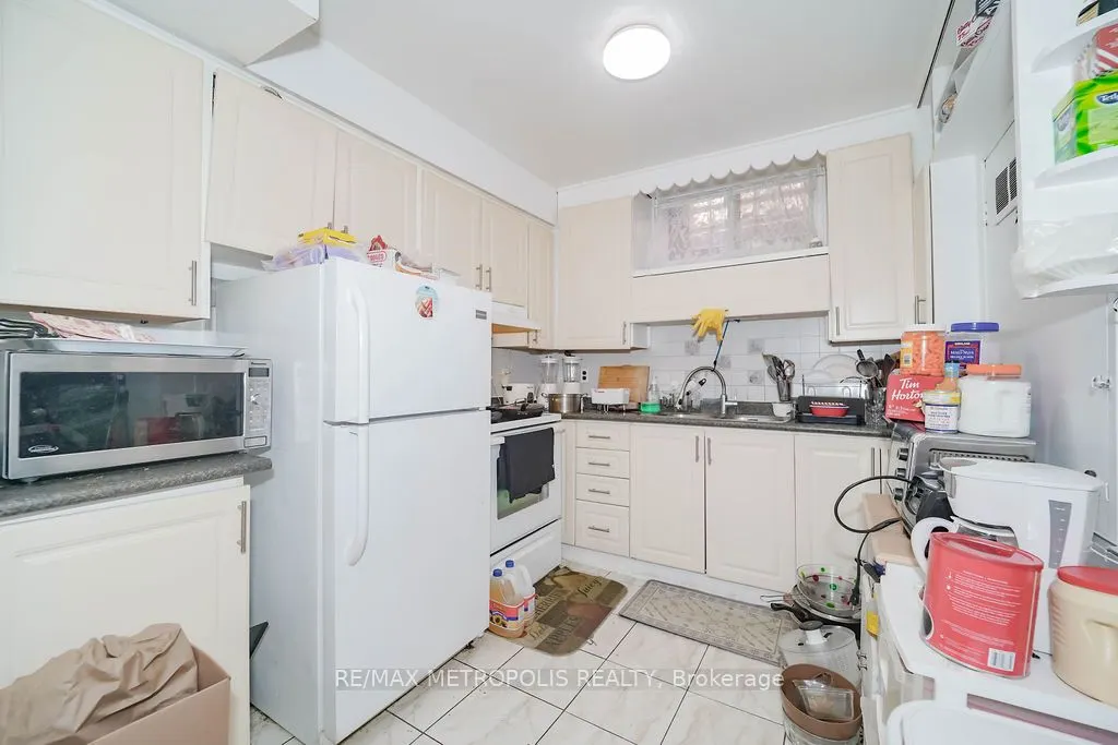 575 Bellamy Road N